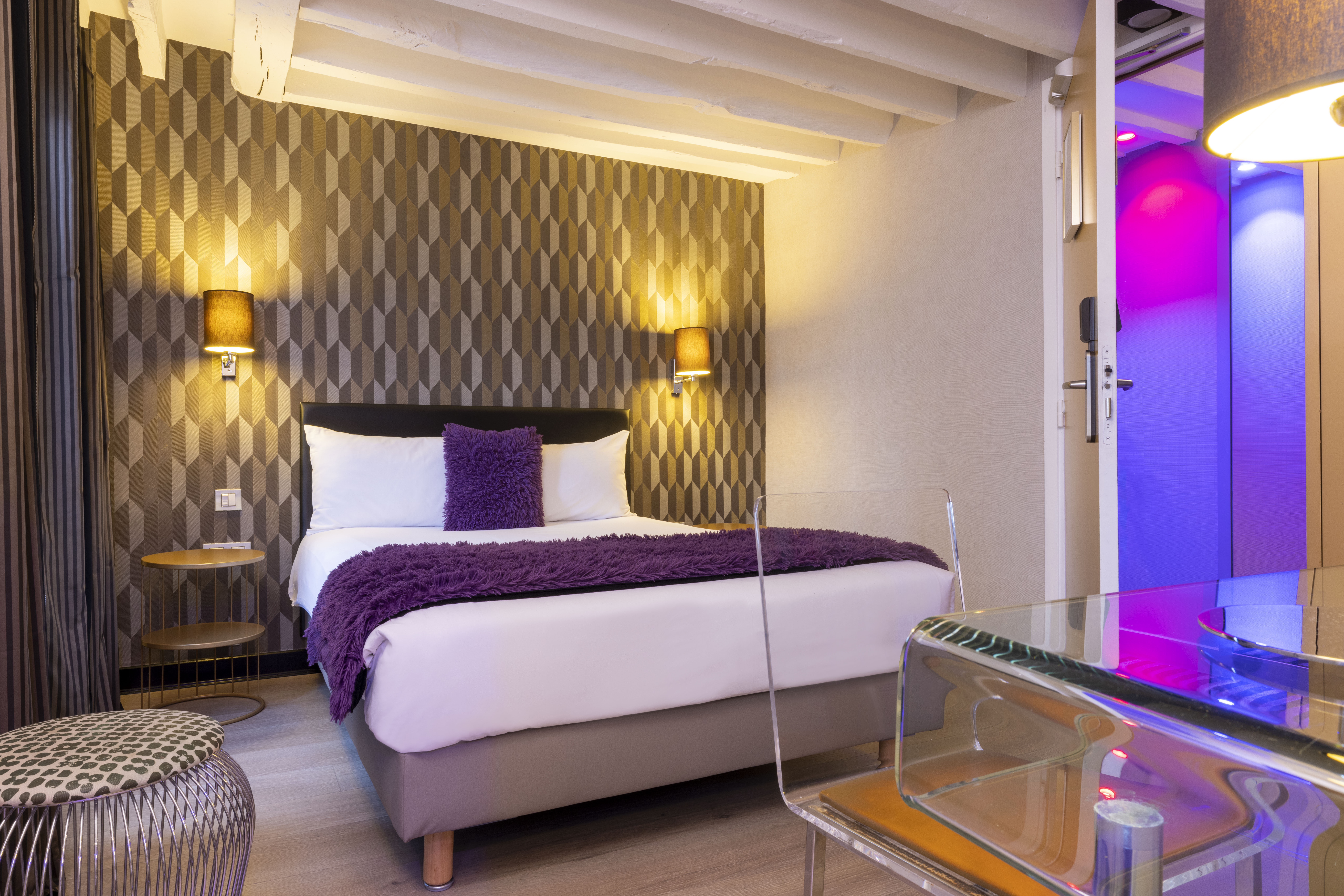 Double or Twin Standard