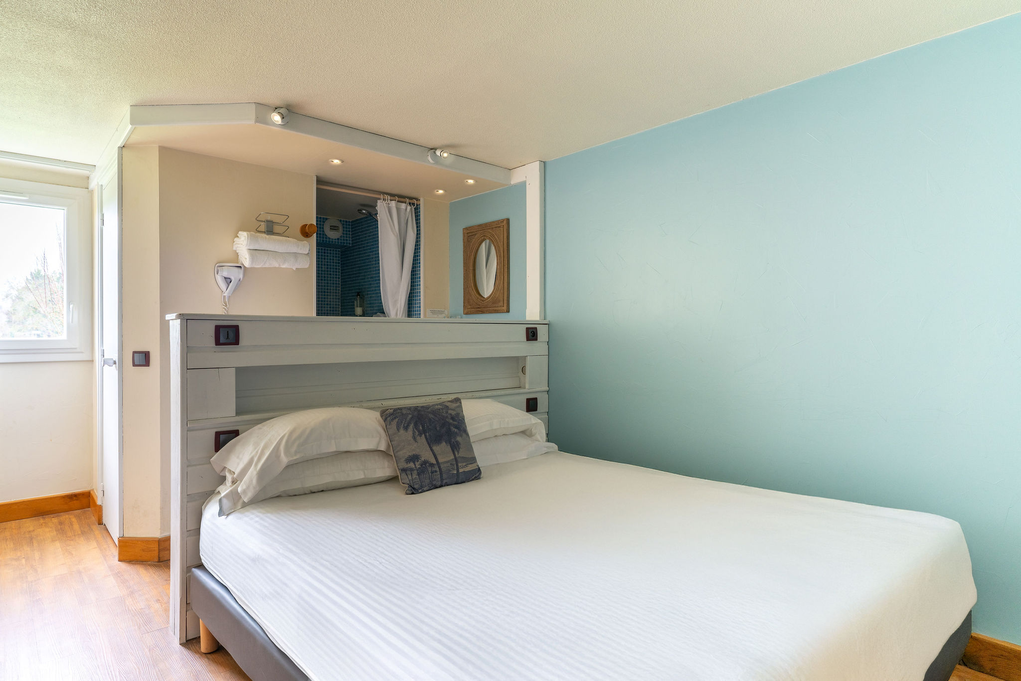 Double or Twin Standard