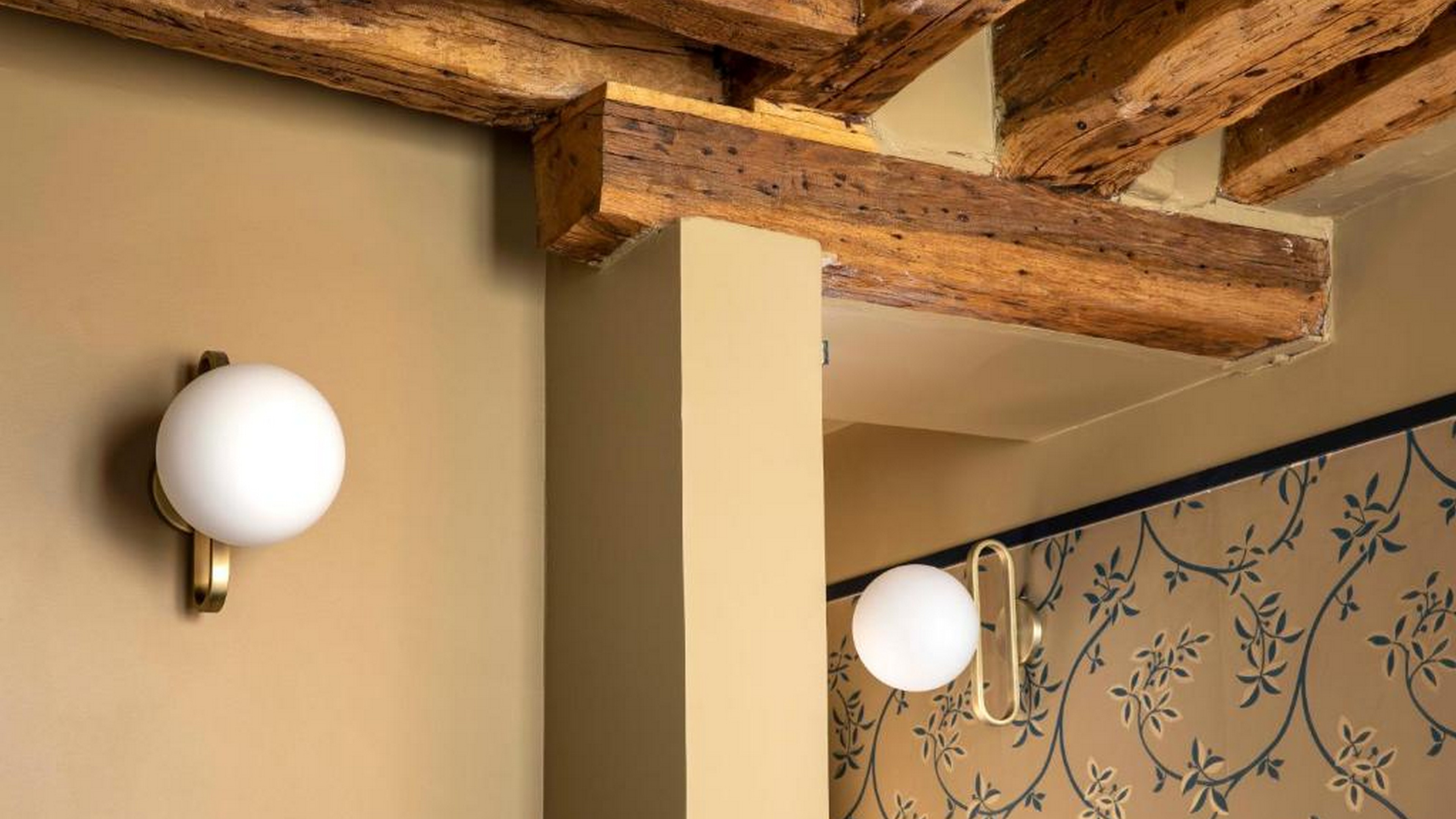 Double or Twin Deluxe