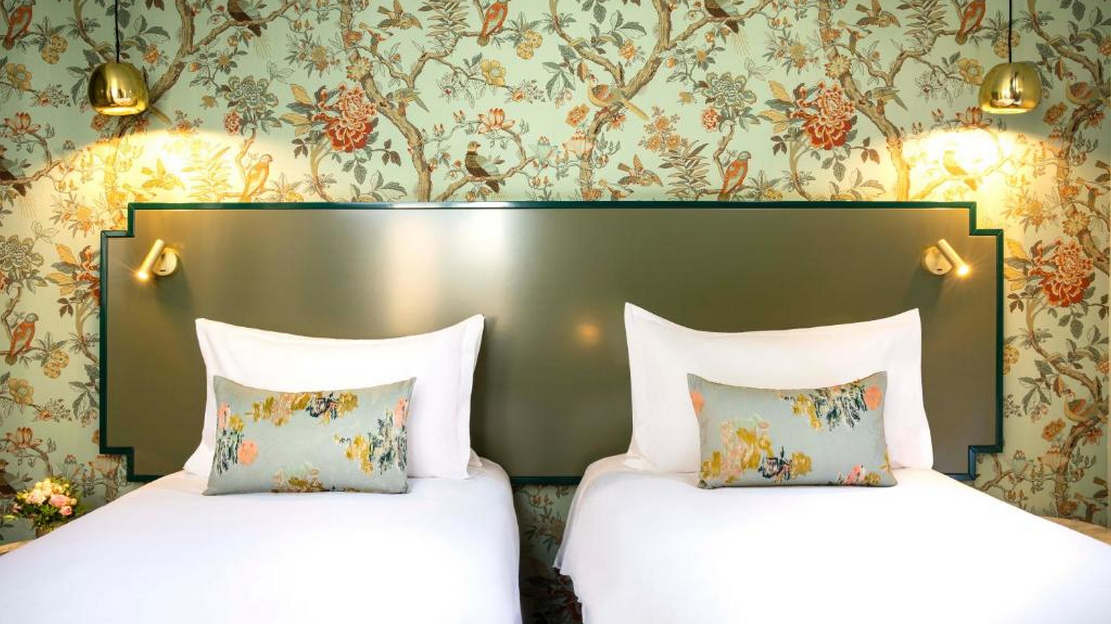 Double Connecting Room