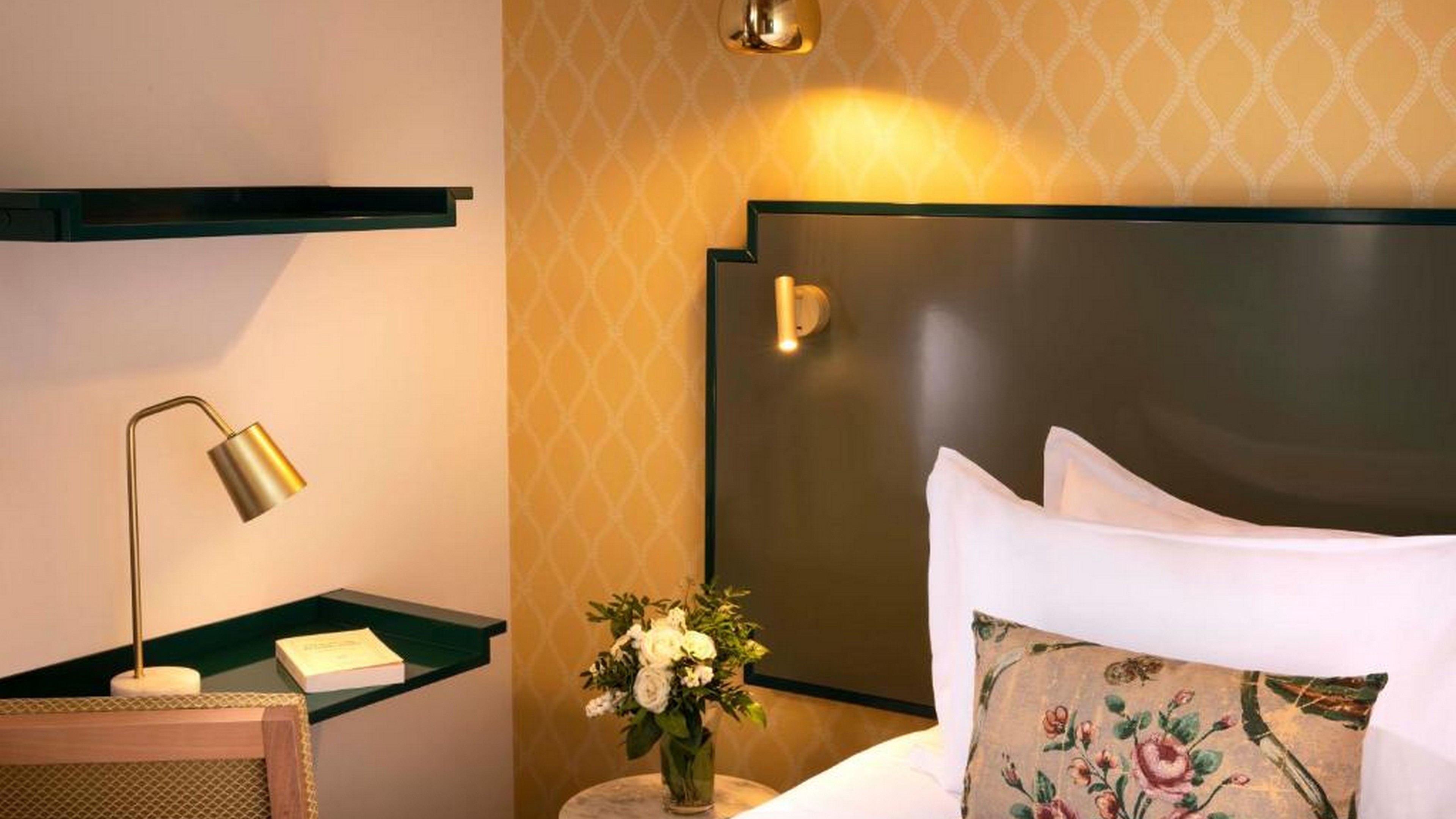 Double Connecting Room