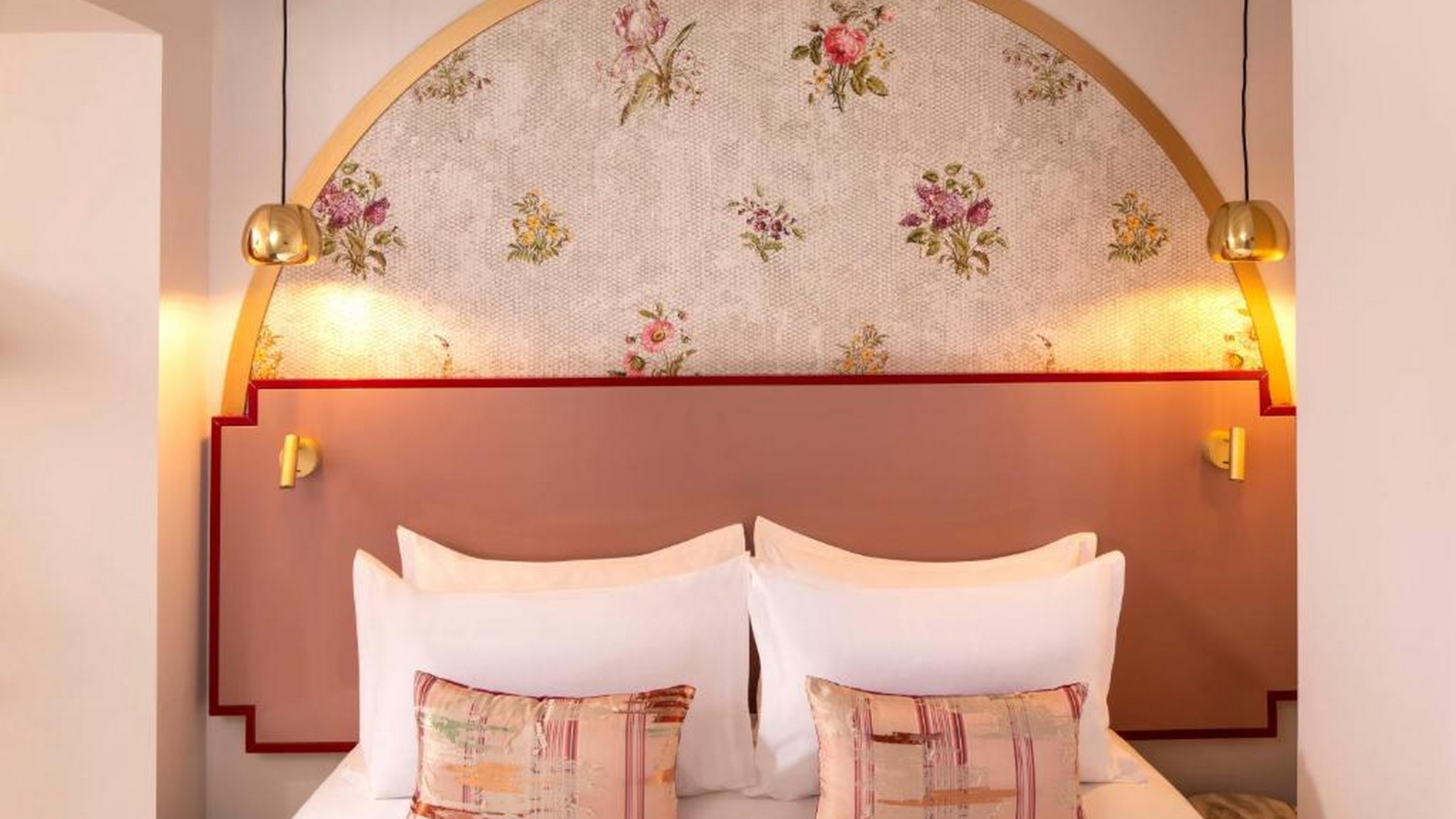 Double or Twin Deluxe