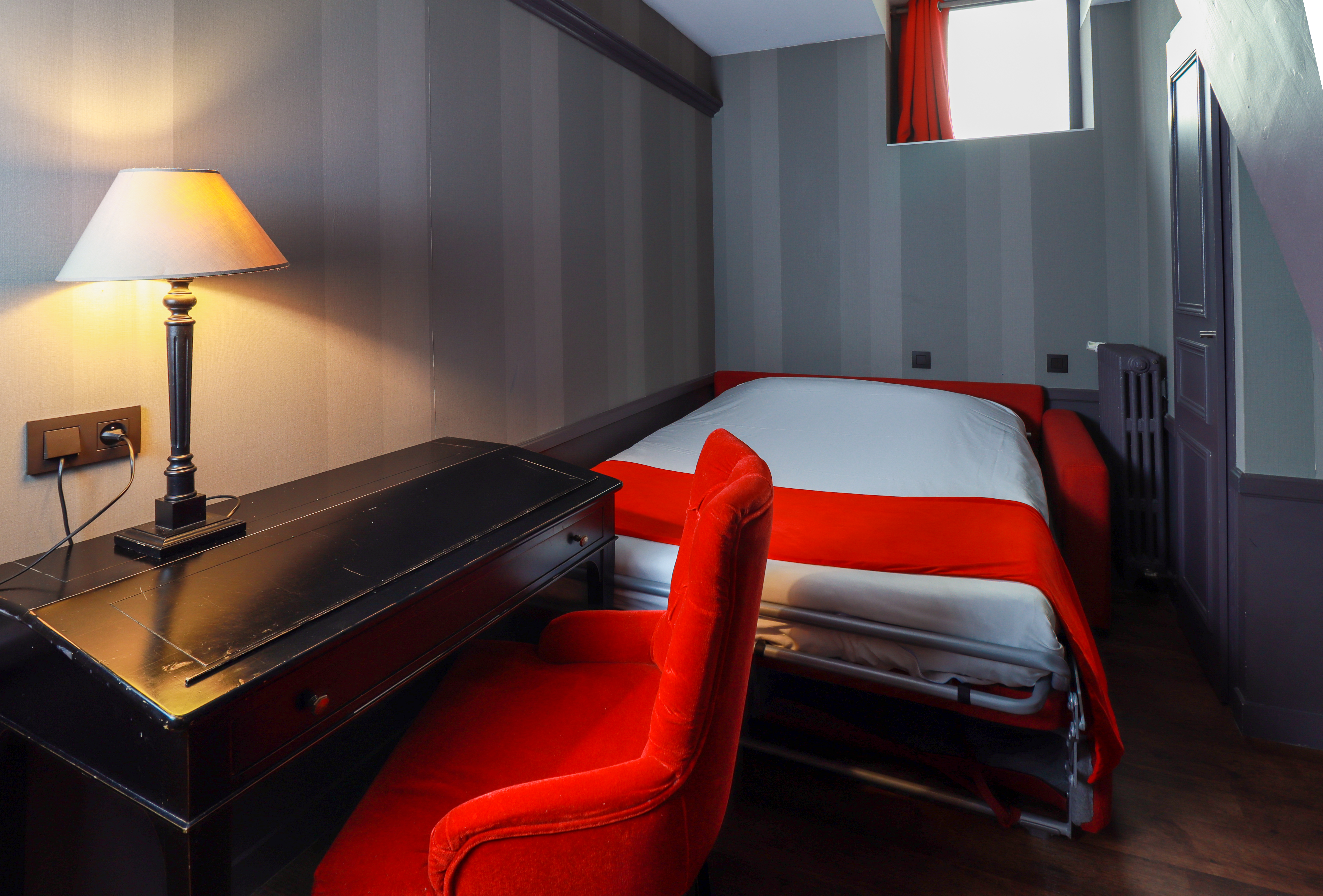 Family Room Executive