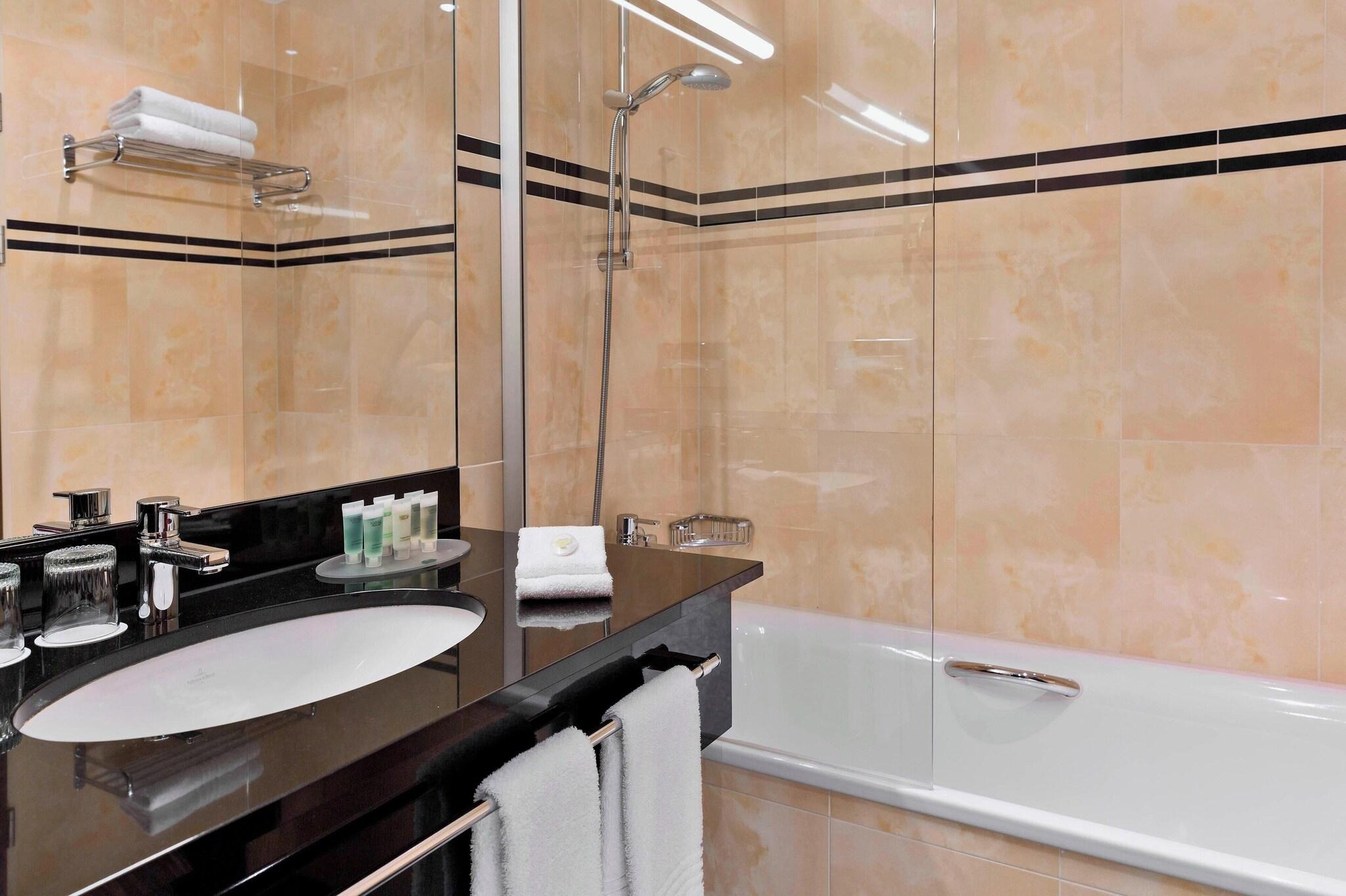 Double King Size Bed