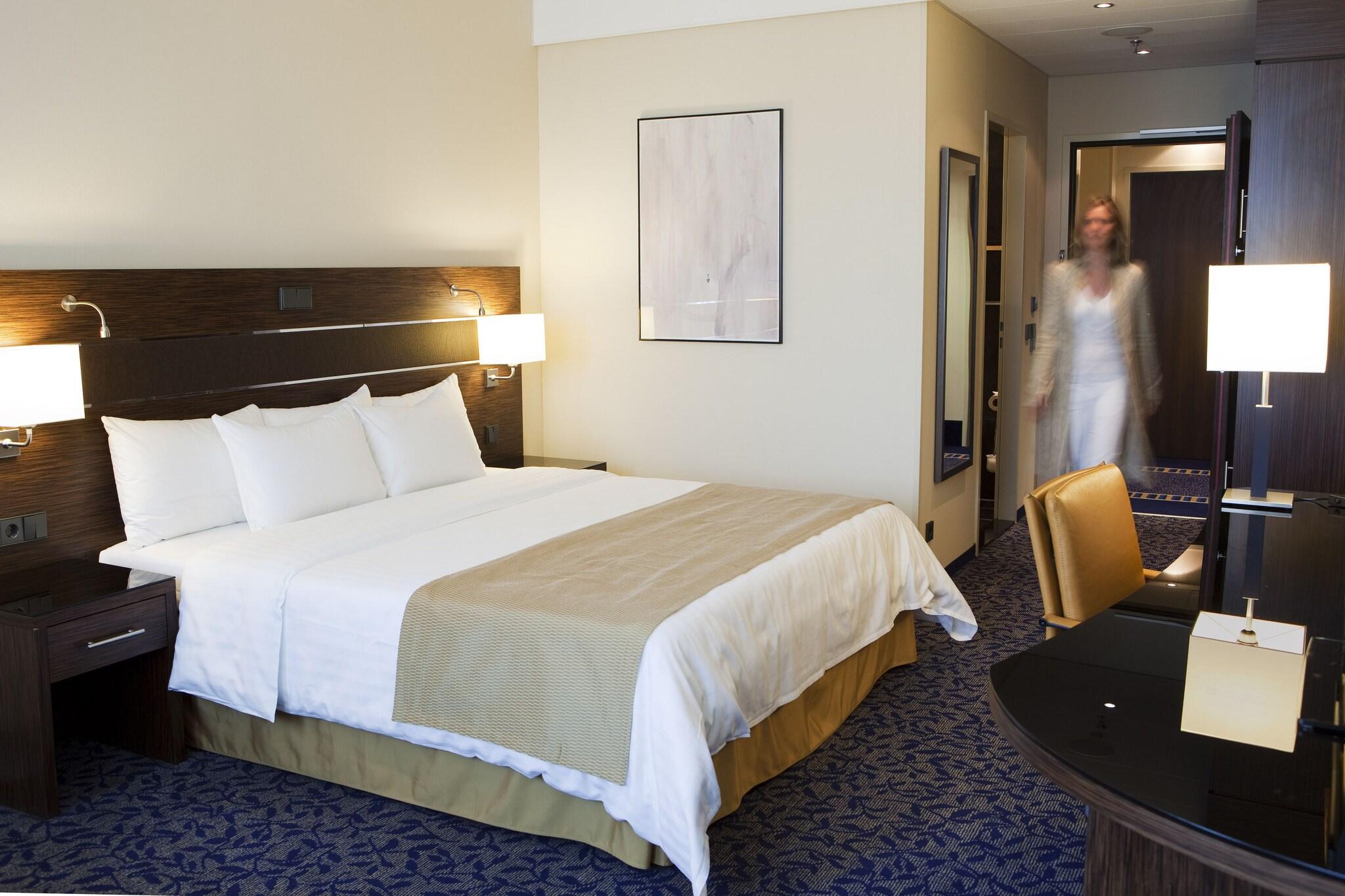 Double King Size Bed