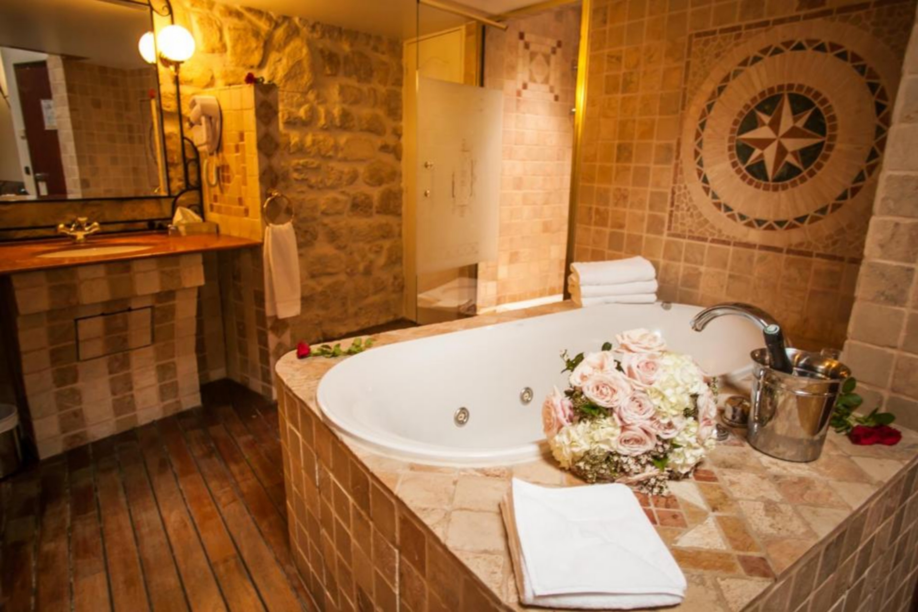 Junior Suite with Jacuzzi