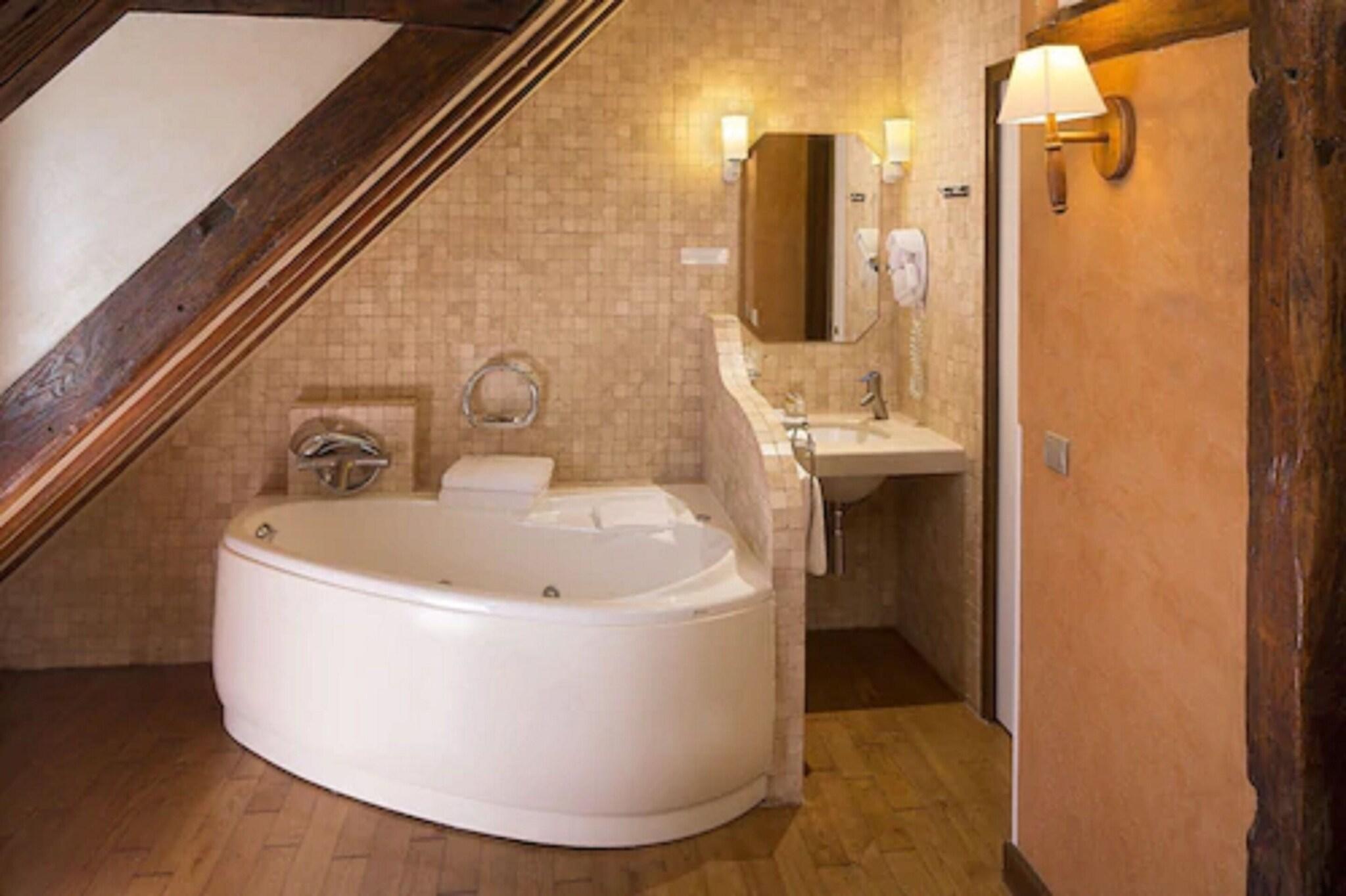 Double Deluxe with Views