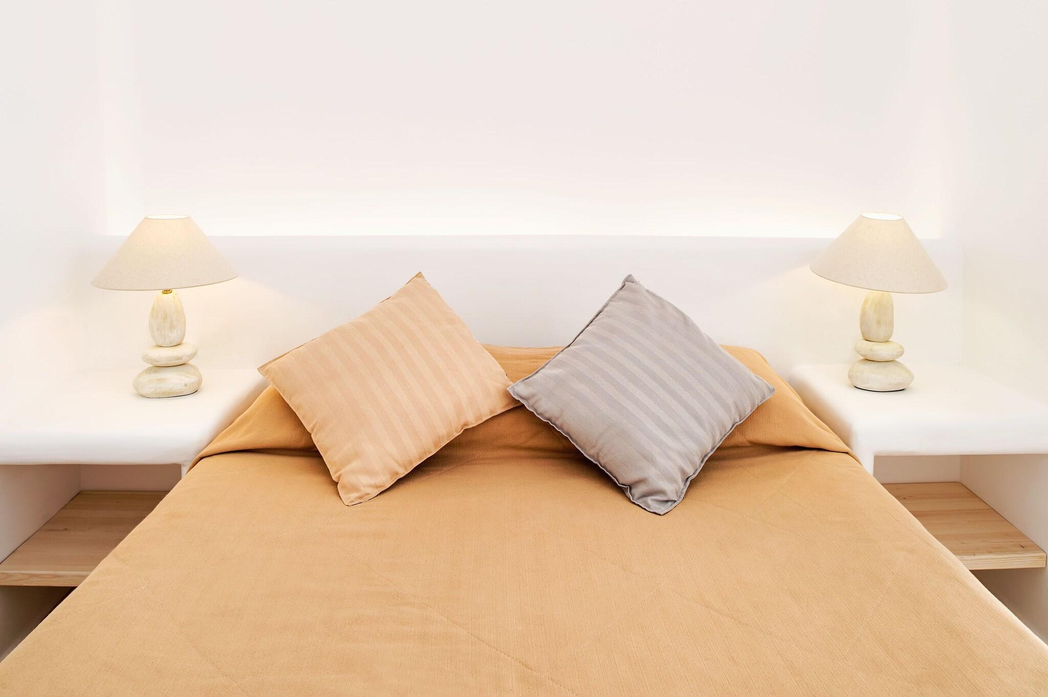 Junior Suite Queen Size Bed