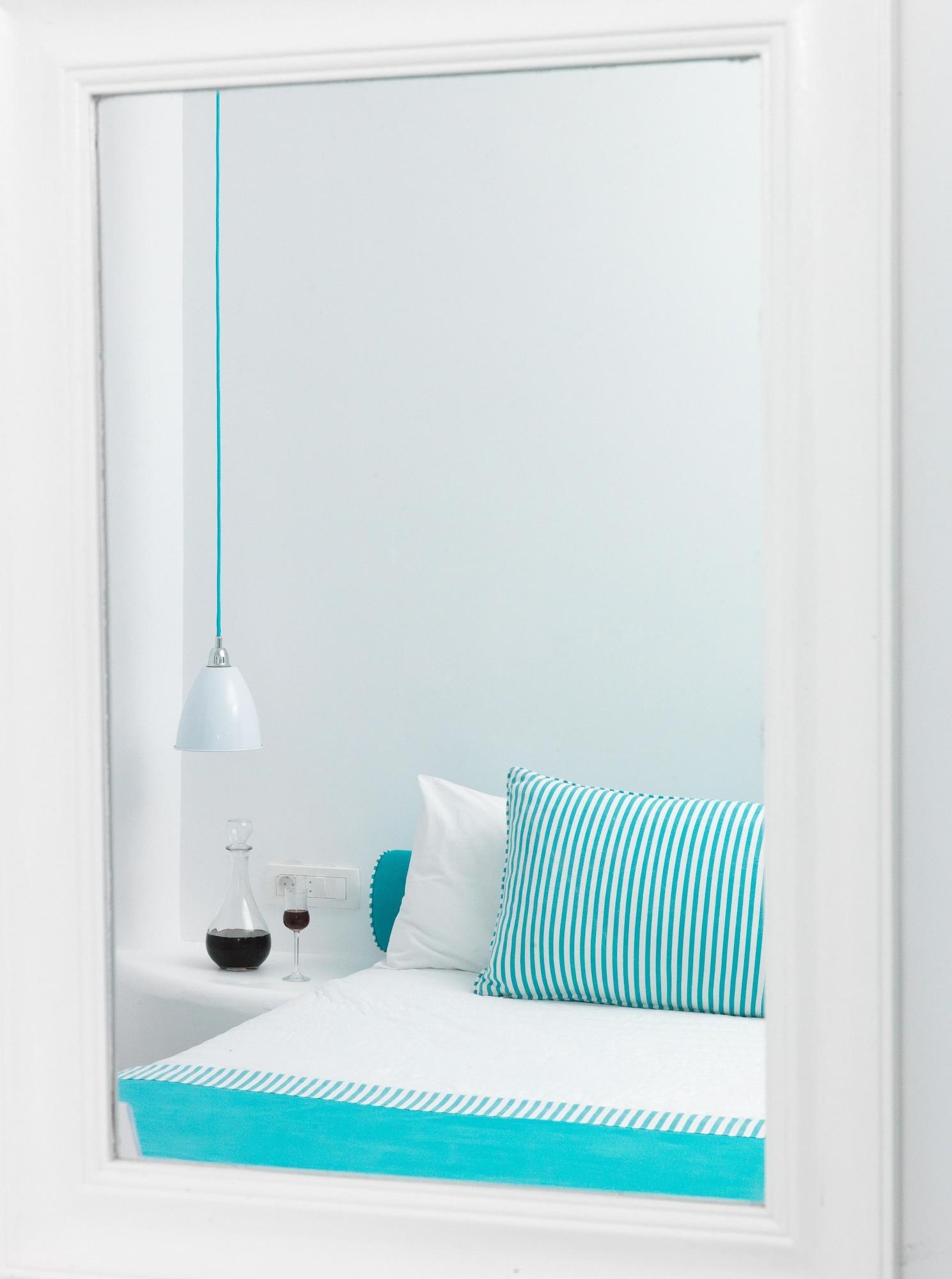 Junior Suite Queen Size Bed