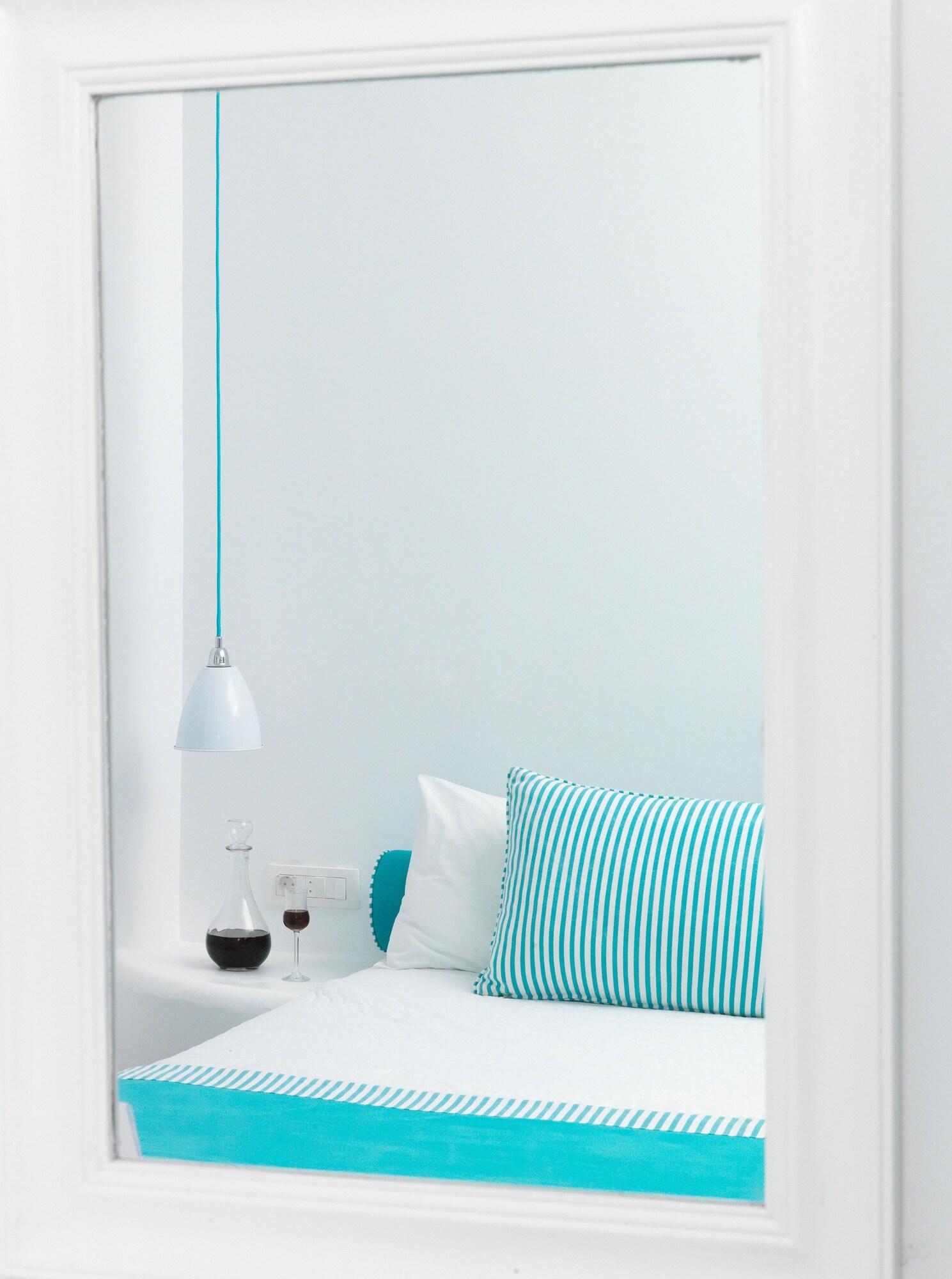 Junior Suite Queen Size Bed