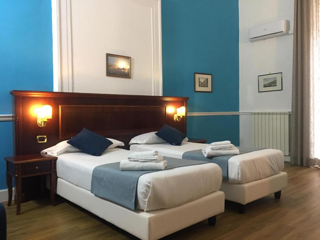 Double or Twin Standard