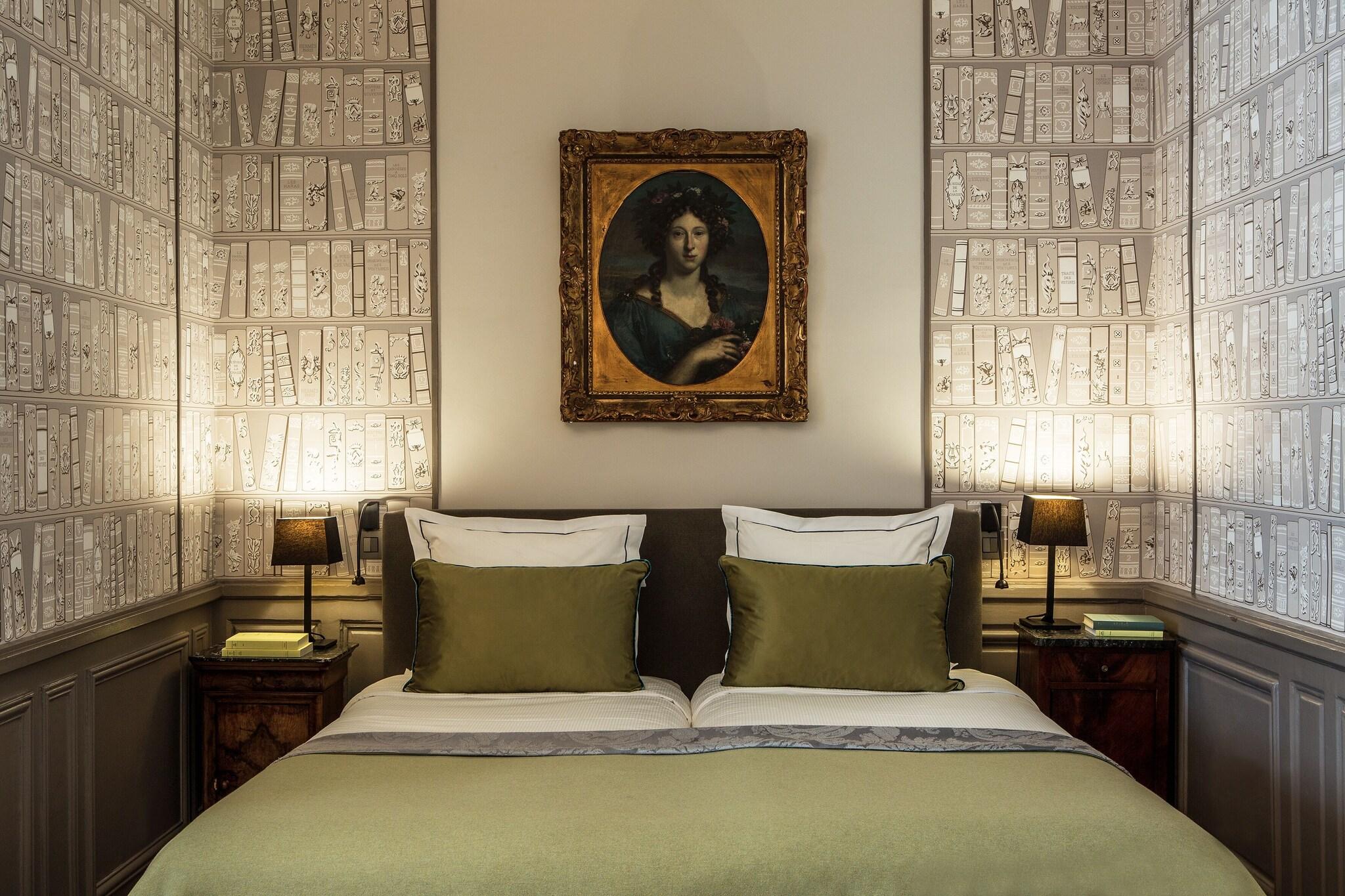 Double Queen Size Bed