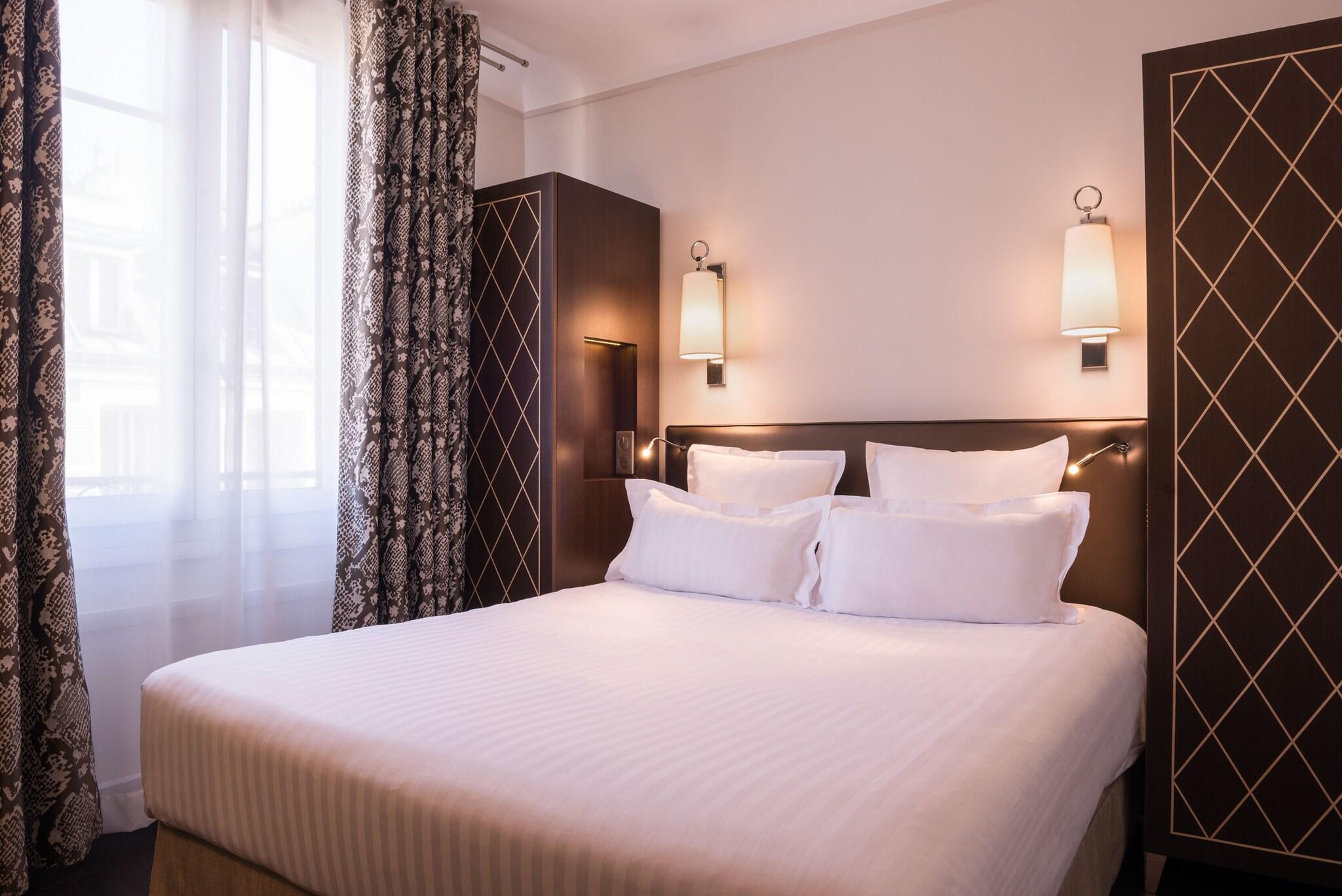 Double Classic Double Bed