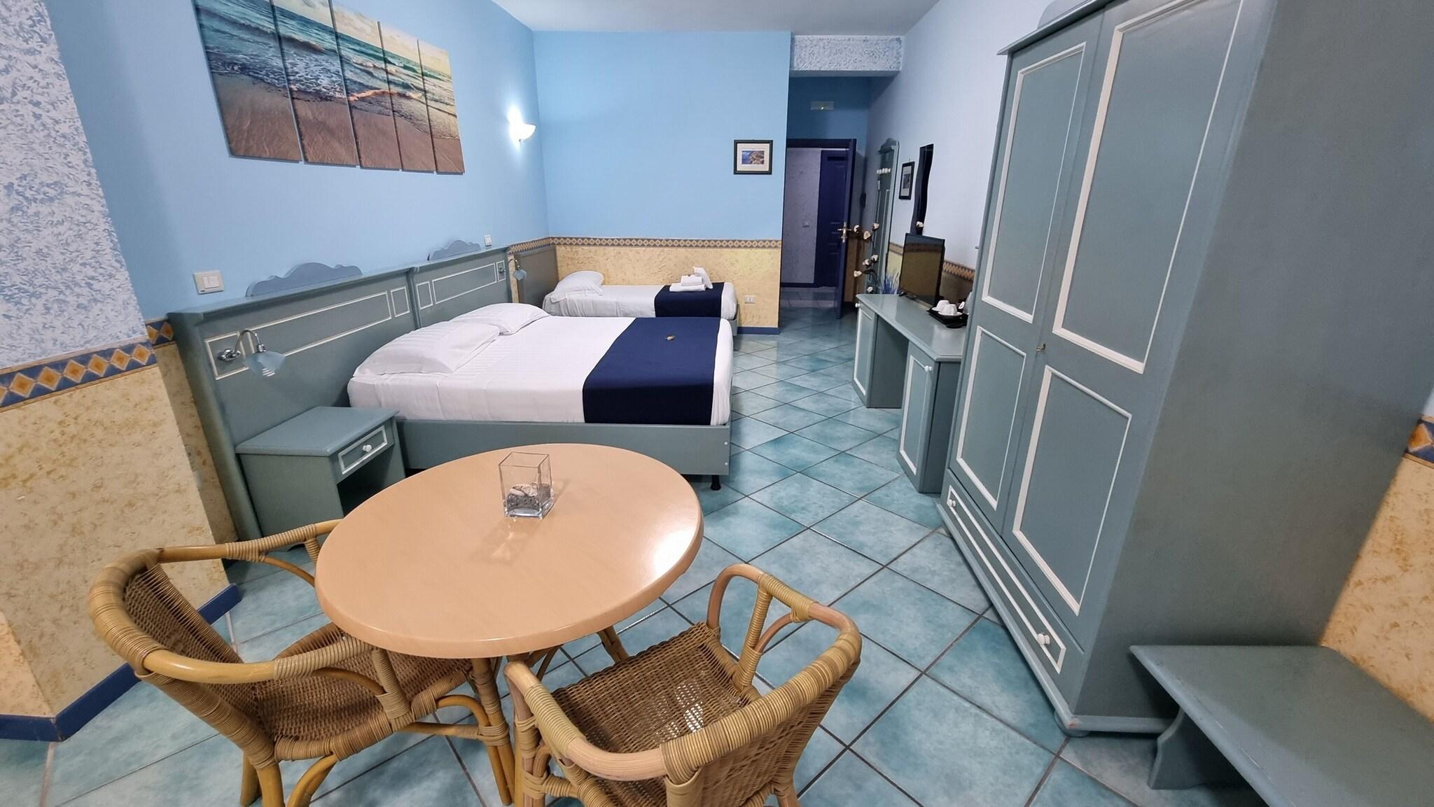 Quadruple King Size Bed