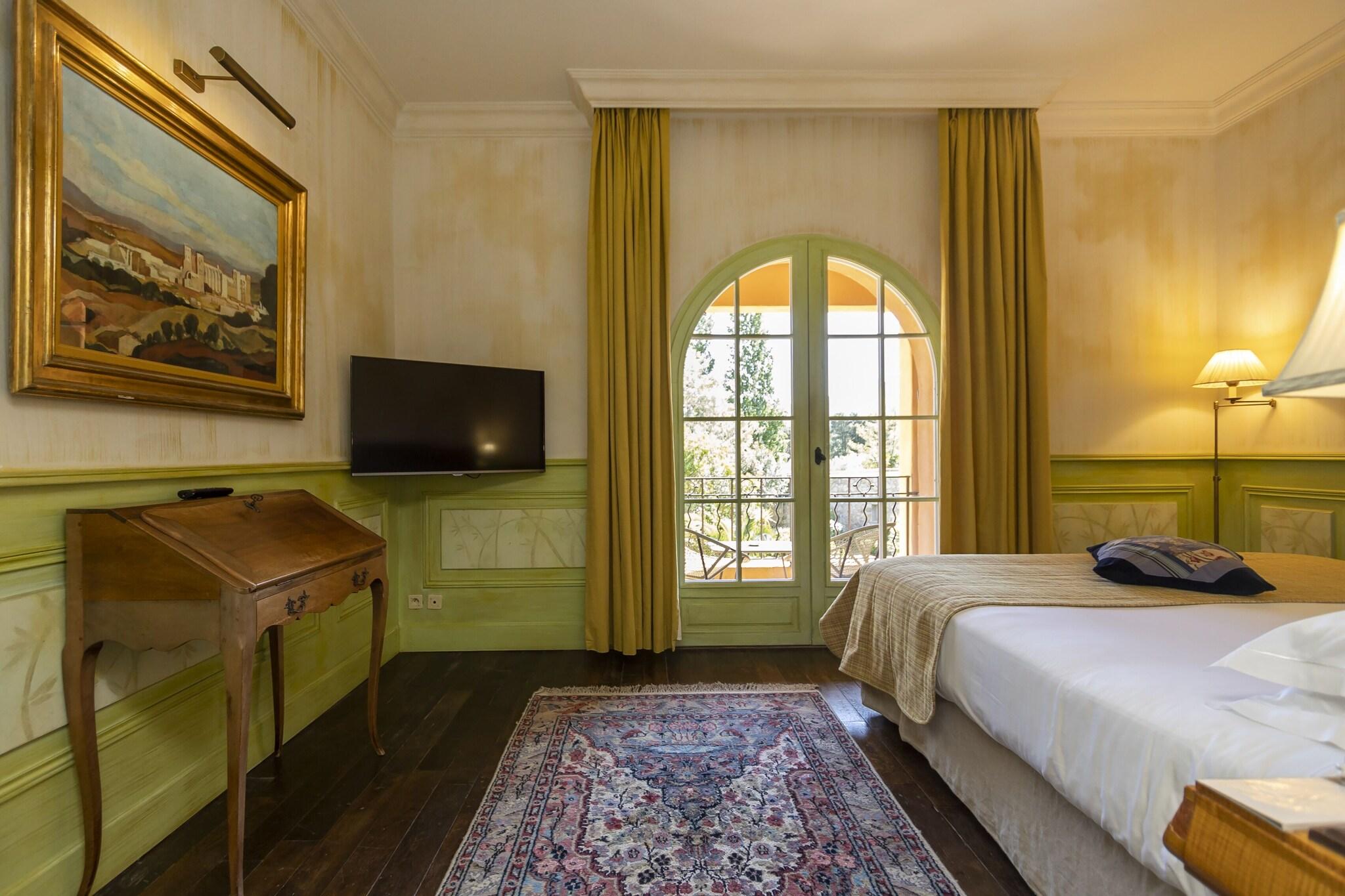 Double Classic Mountain View