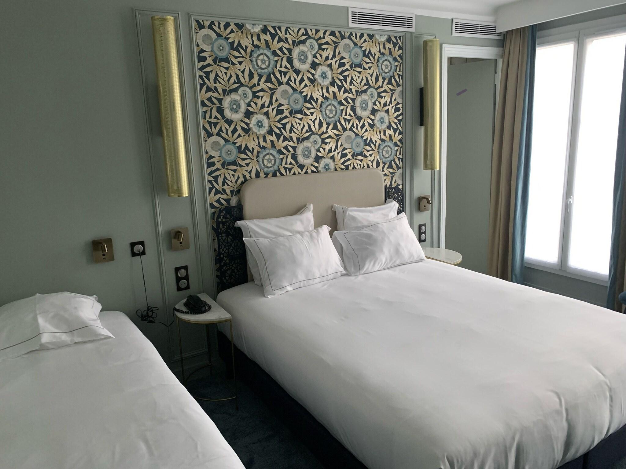 Triple Deluxe Two Beds