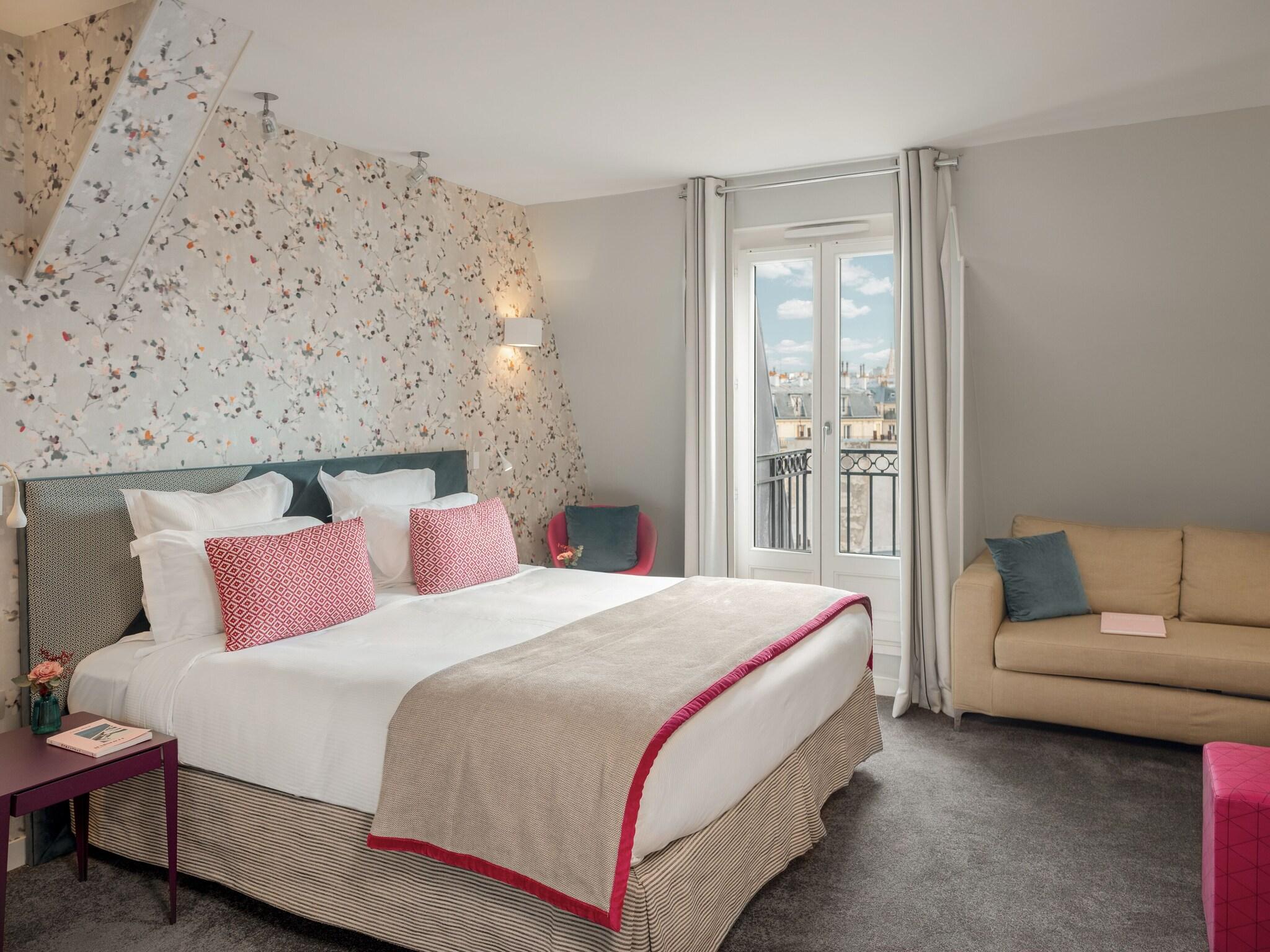 Triple Queen Size Bed