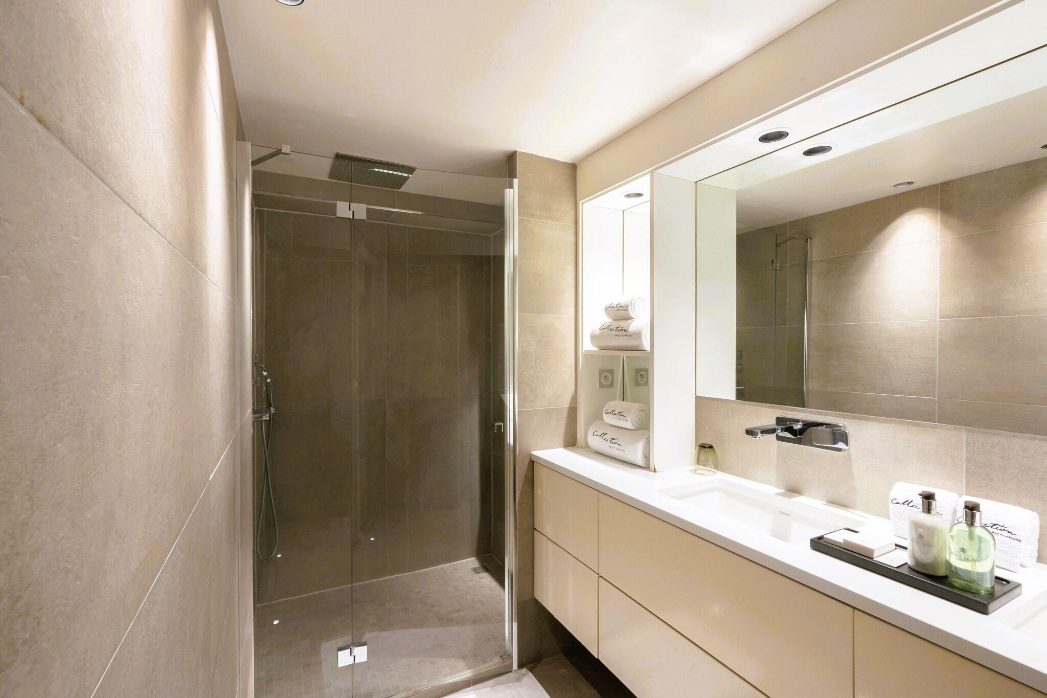 House Superior with Double Bed