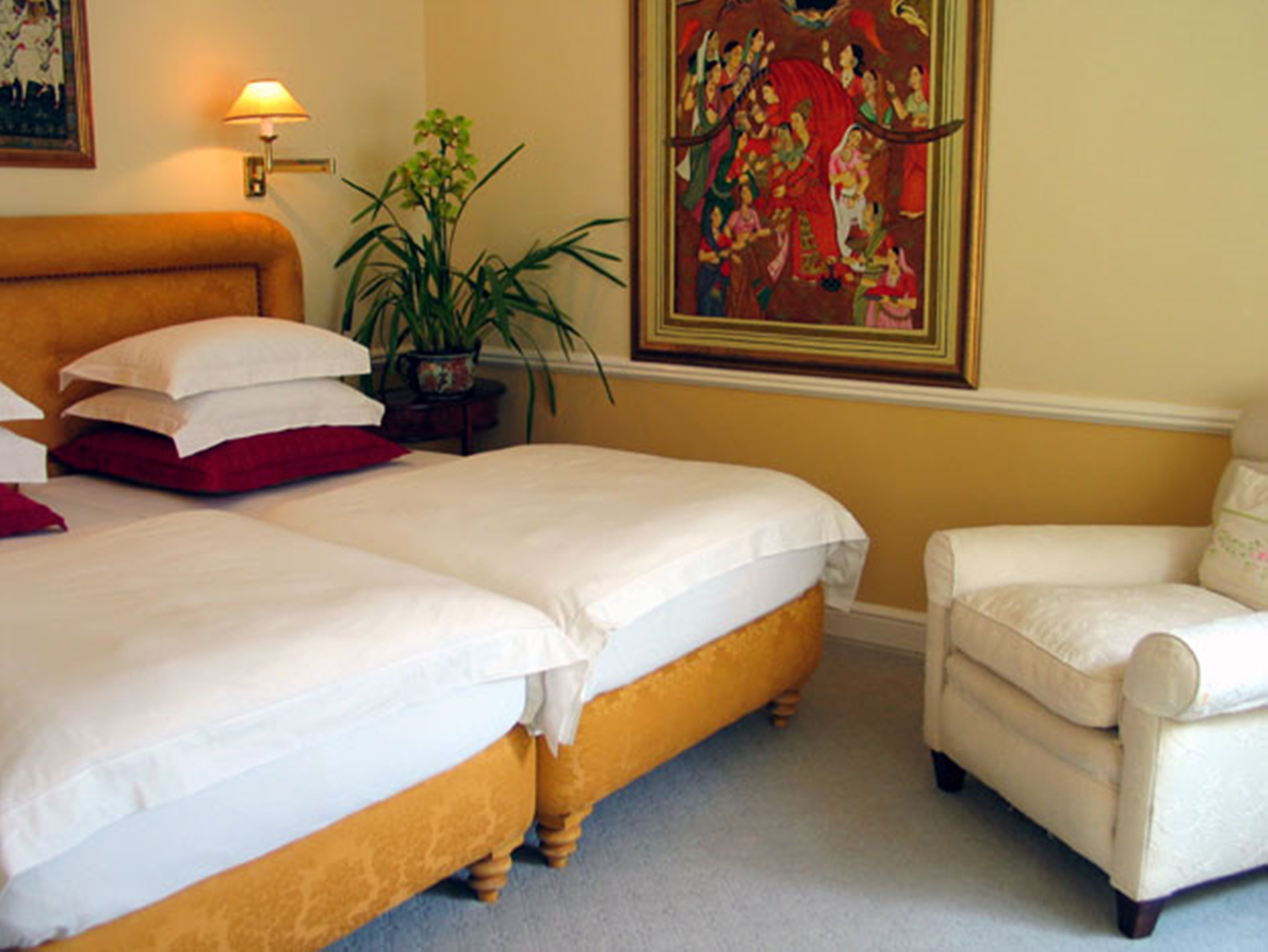 Double Four Bedrooms One Bathroom