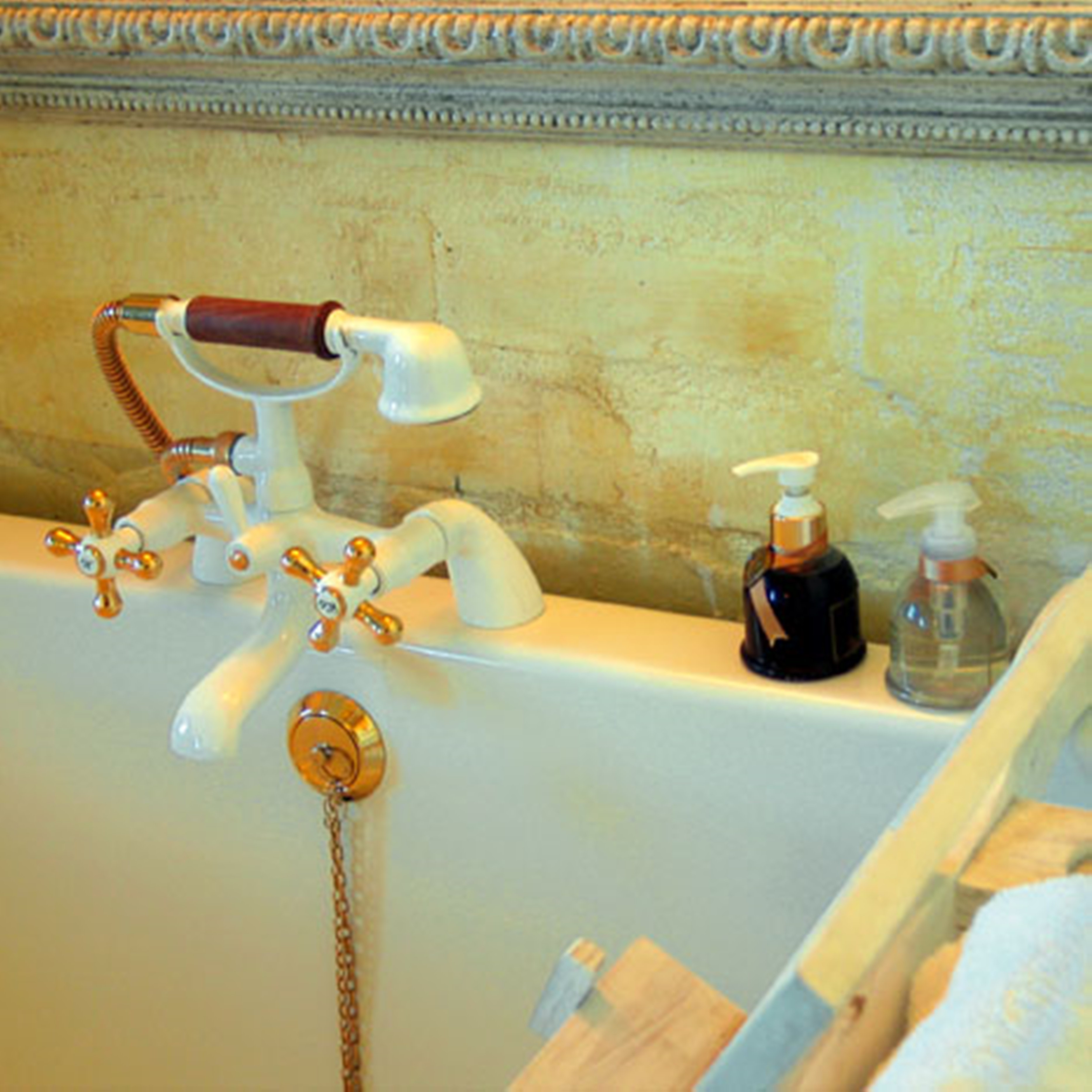 Double Capacity 4 One Bedroom