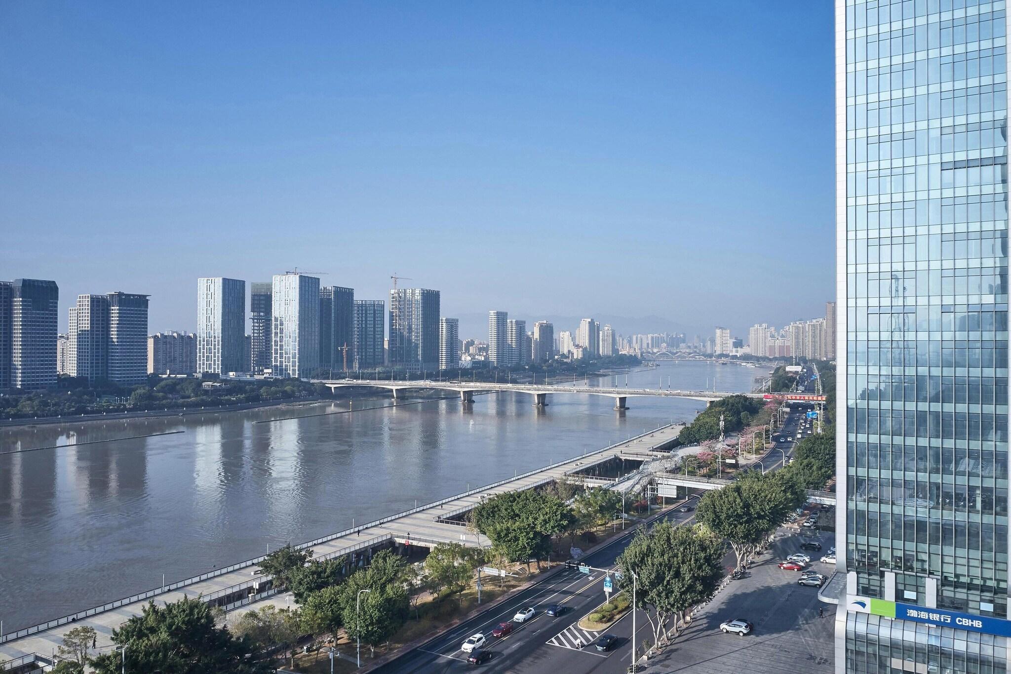 Double Club City View