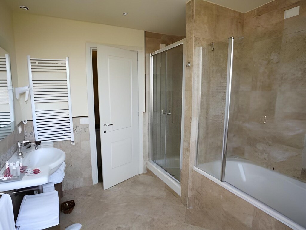 Double Single Superior