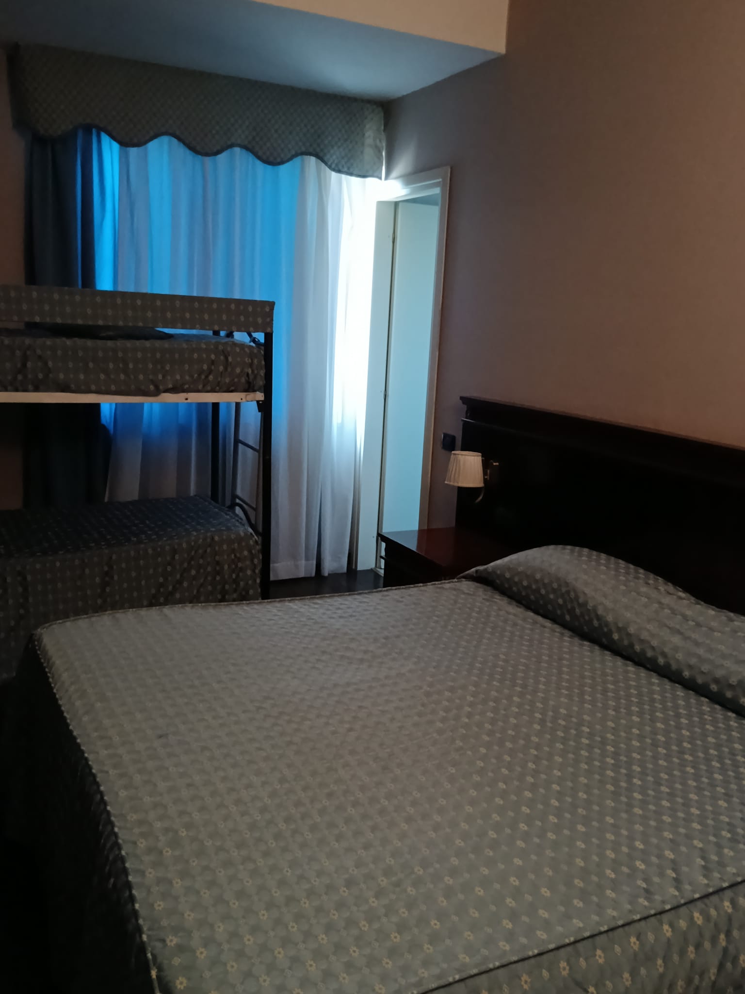 Quadruple Superior Capacity 4