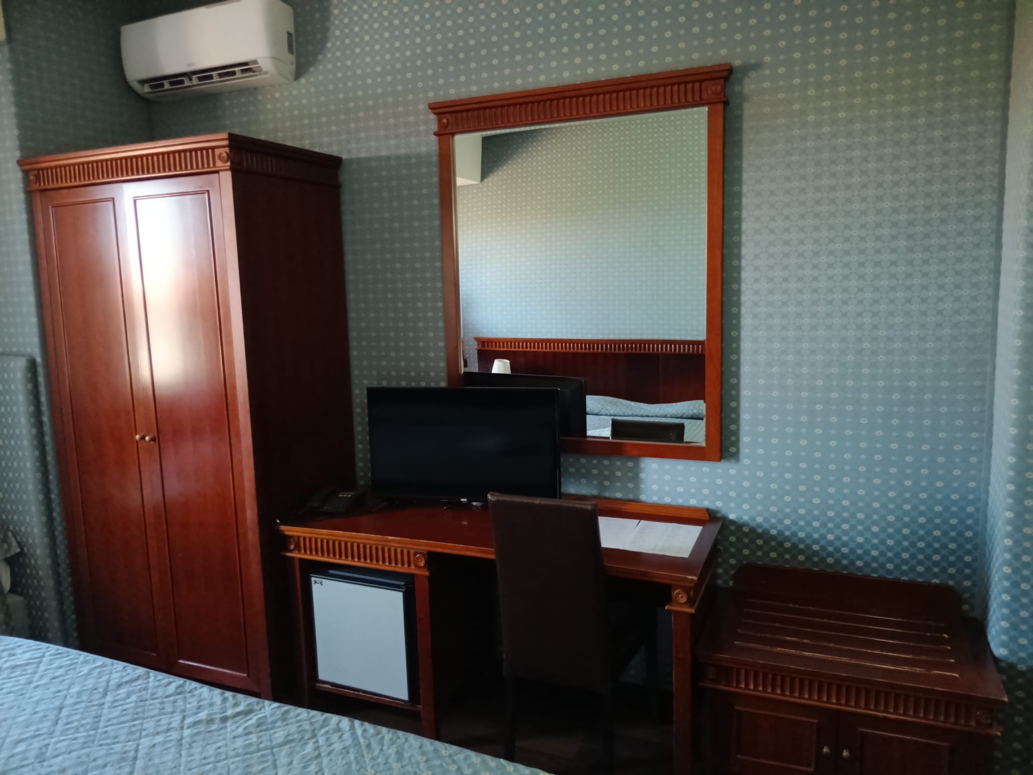 Quadruple Superior Capacity 4