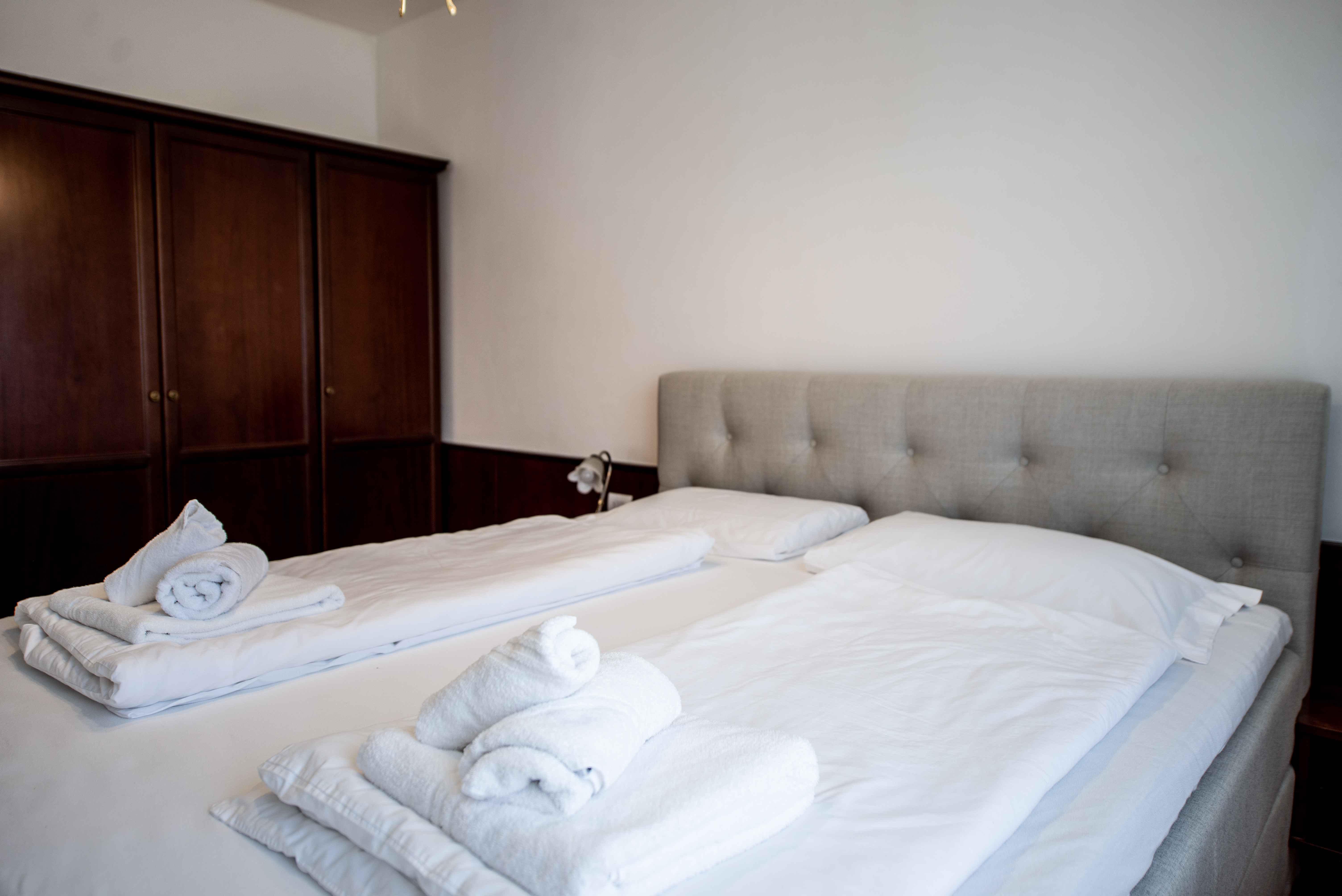 Apartment Capacity 6