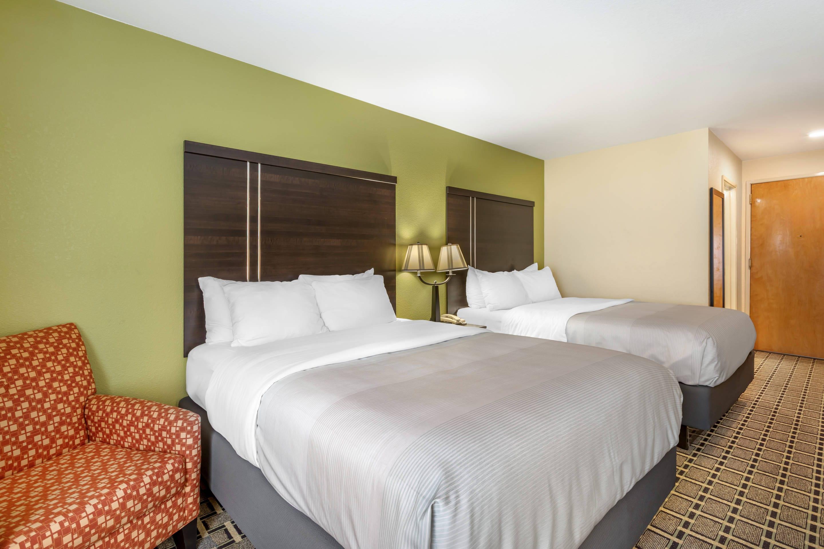 Double Two Queen Beds Non Smoking