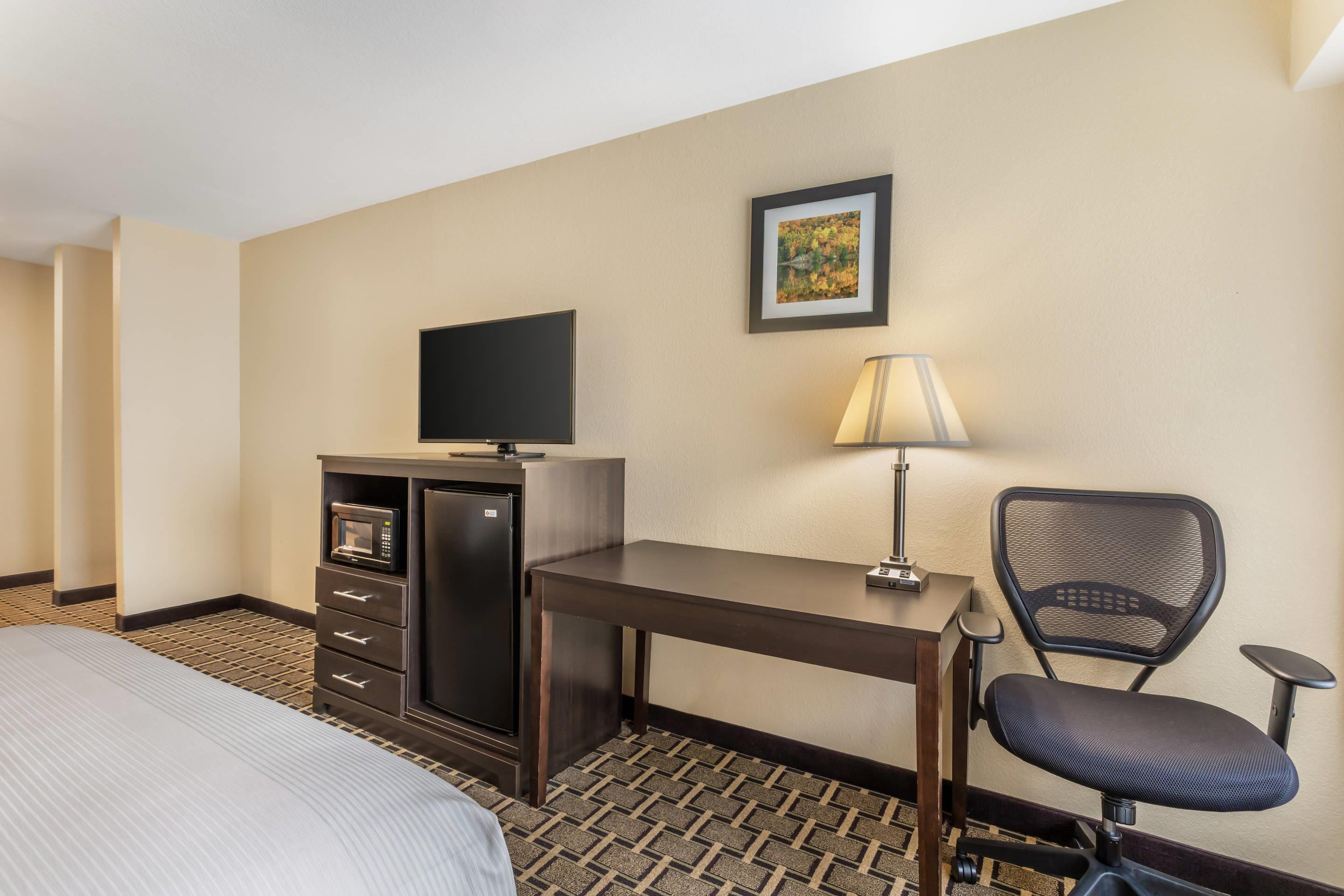 Double Two Queen Beds Non Smoking