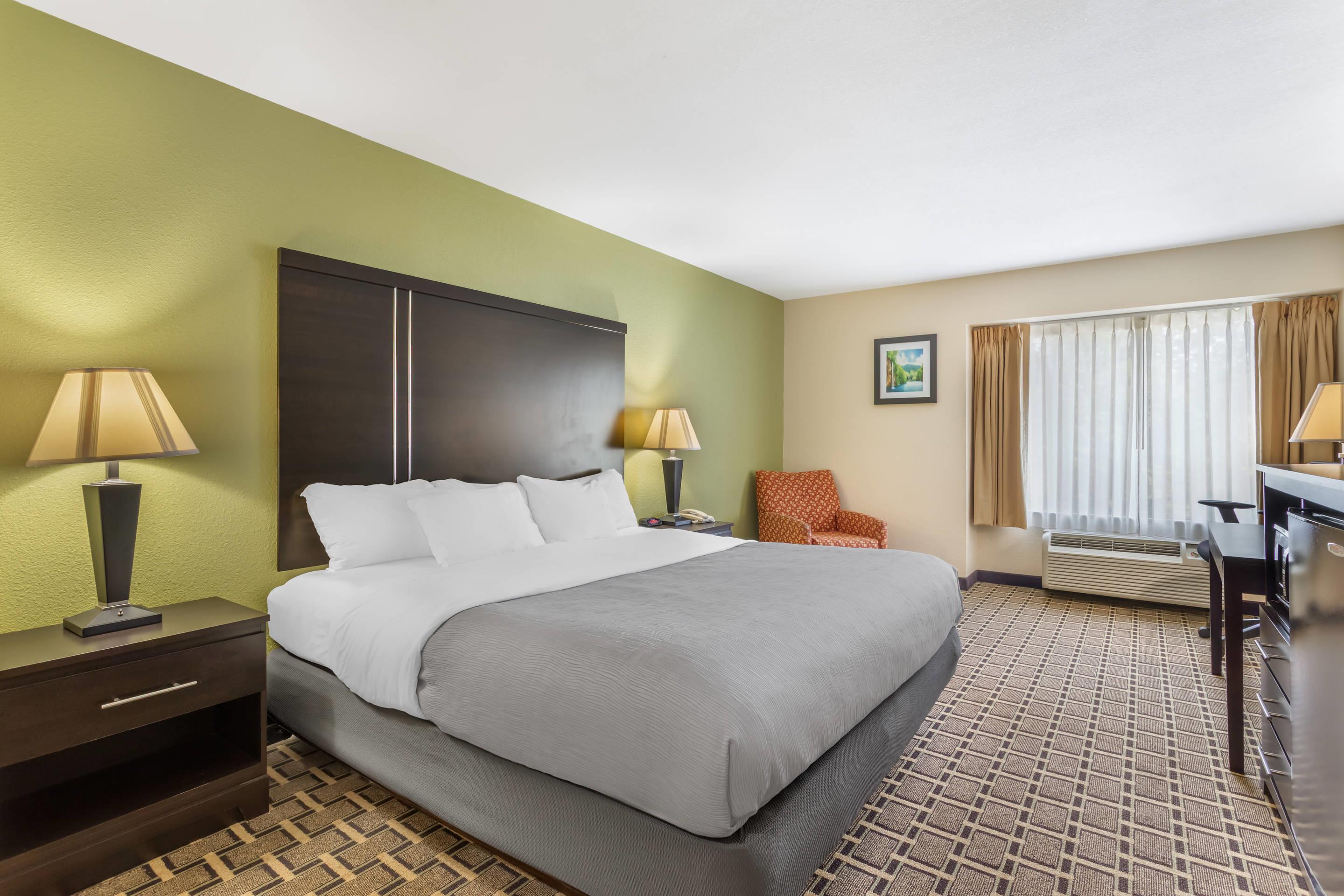 Double King Bed Non Smoking