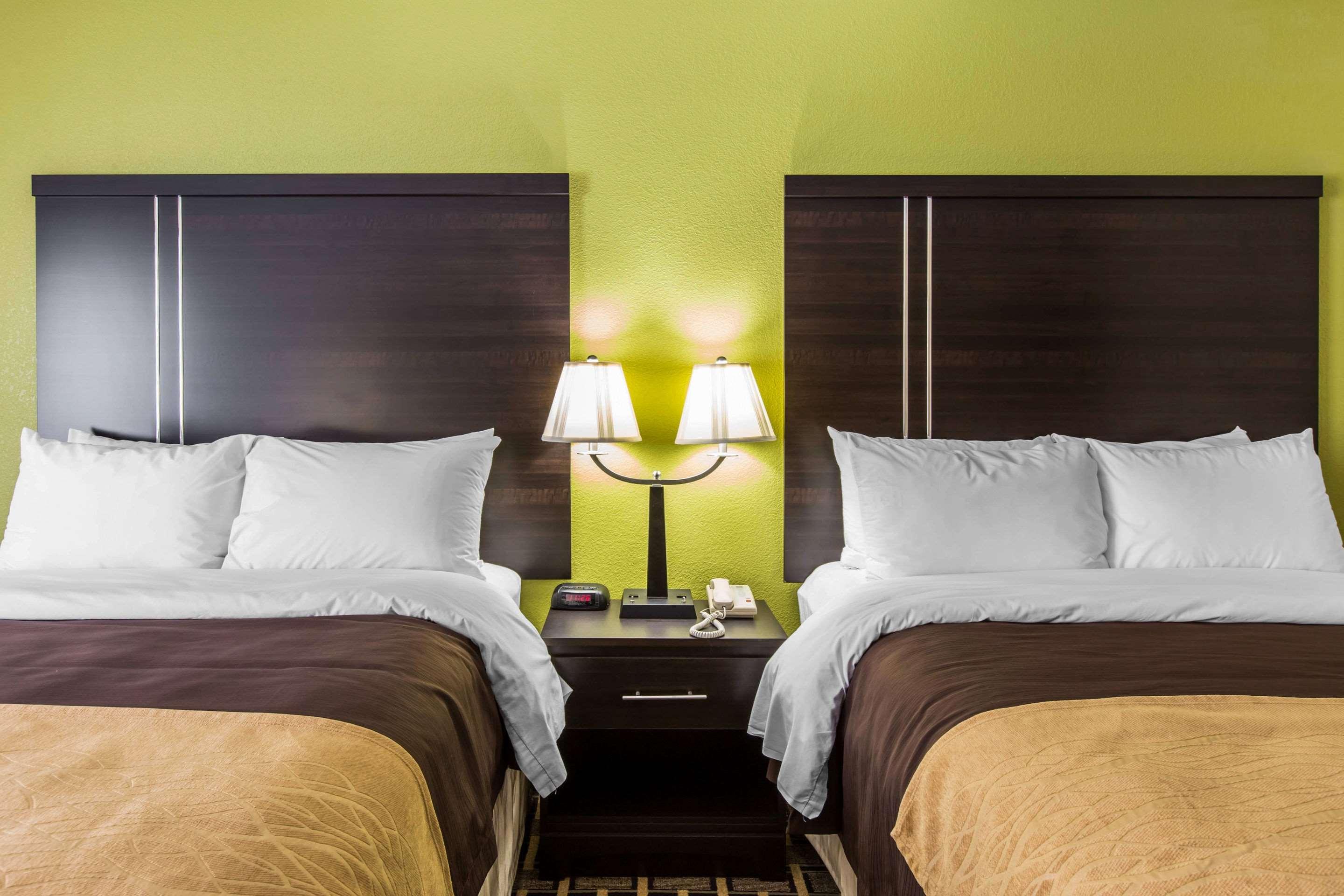 Double Two Double Beds Non Smoking