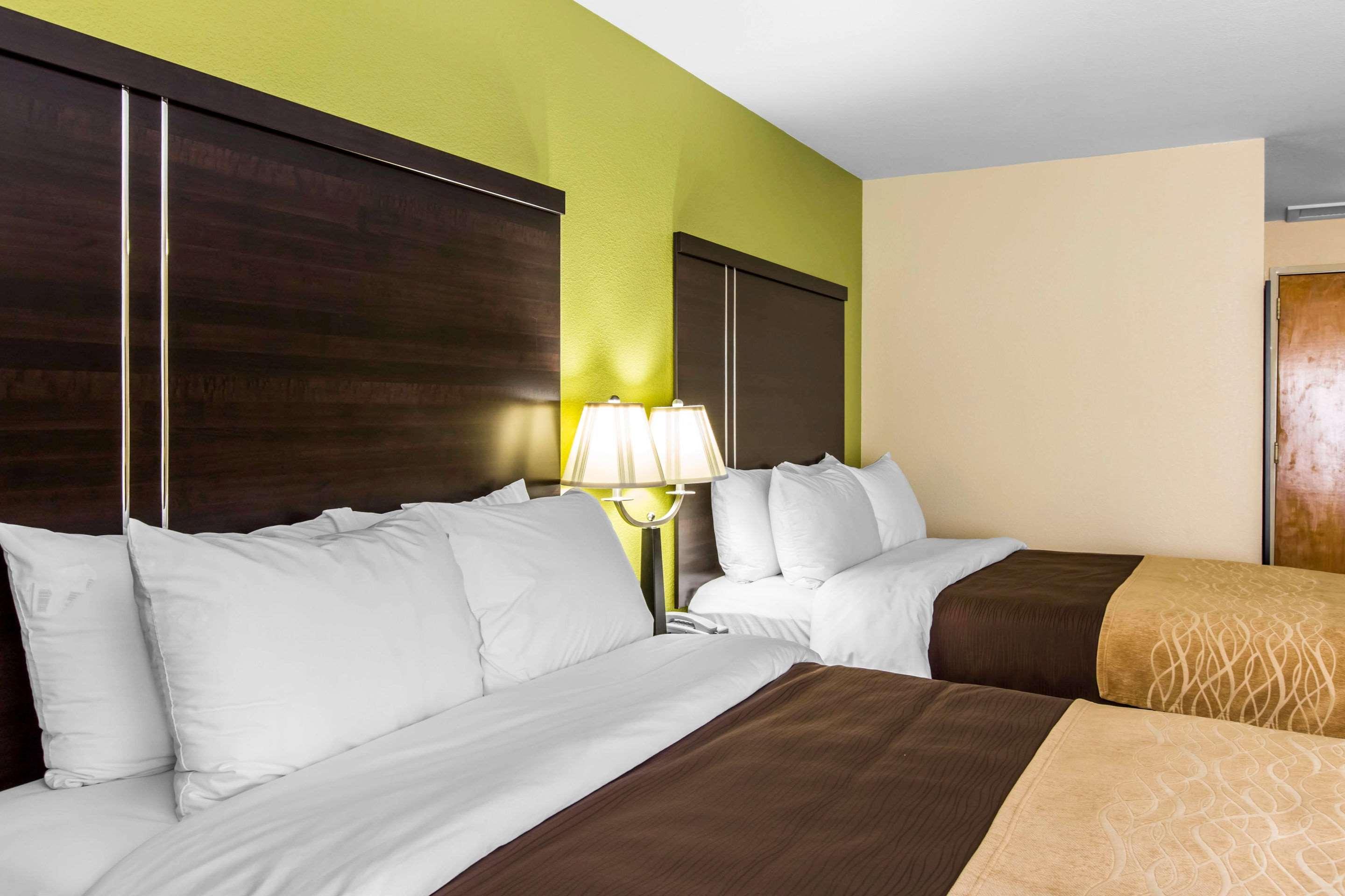 Double Two Queen Beds Non Smoking