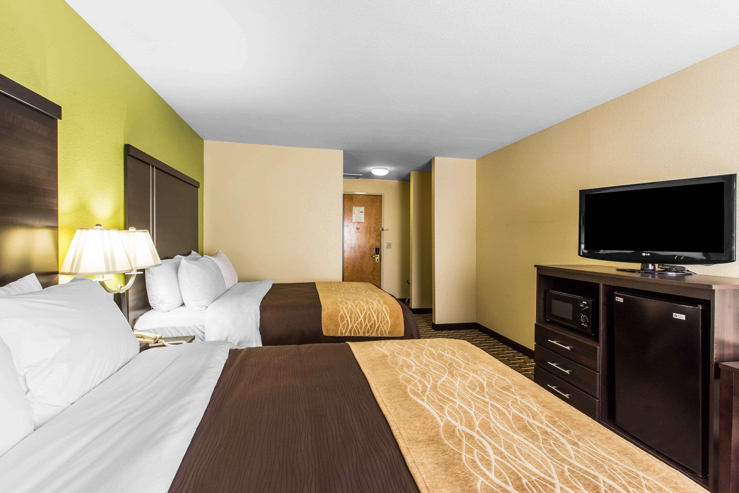 Double Two Queen Beds Non Smoking