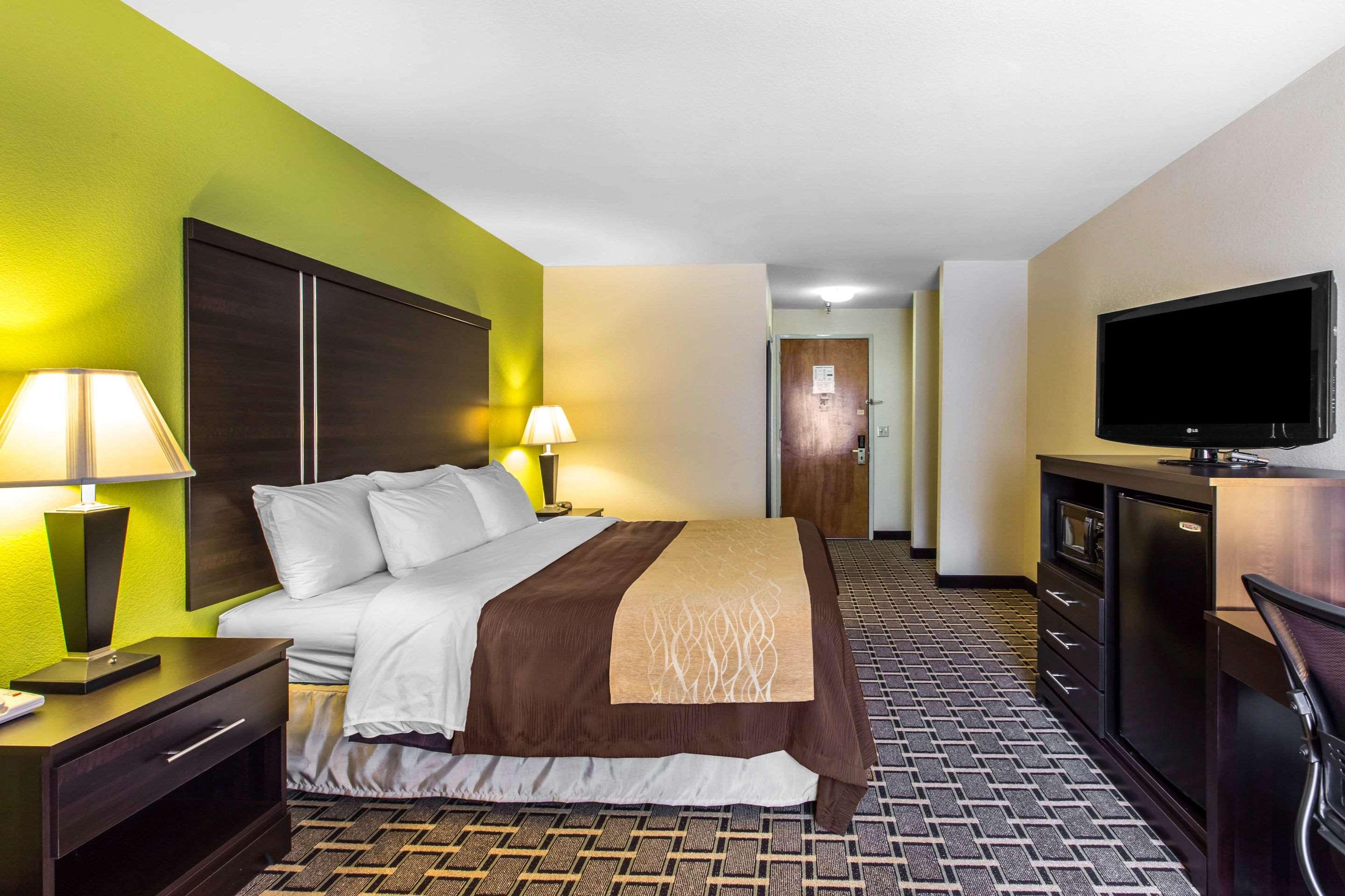 Double King Bed Non Smoking