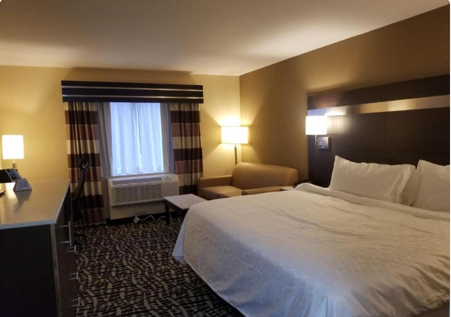 Double King Bed Non Smoking