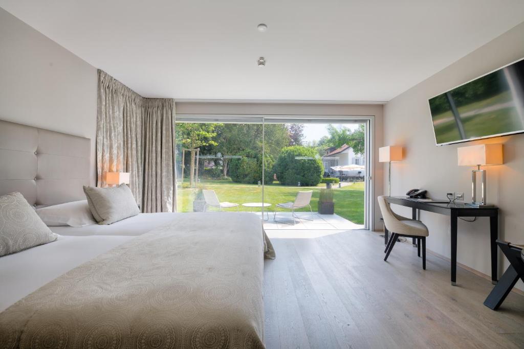 Double Single Deluxe with Terrace