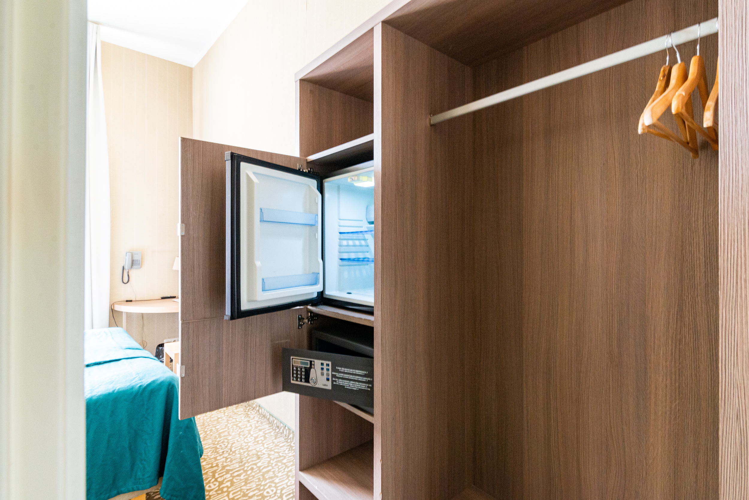 Double or Twin Standard