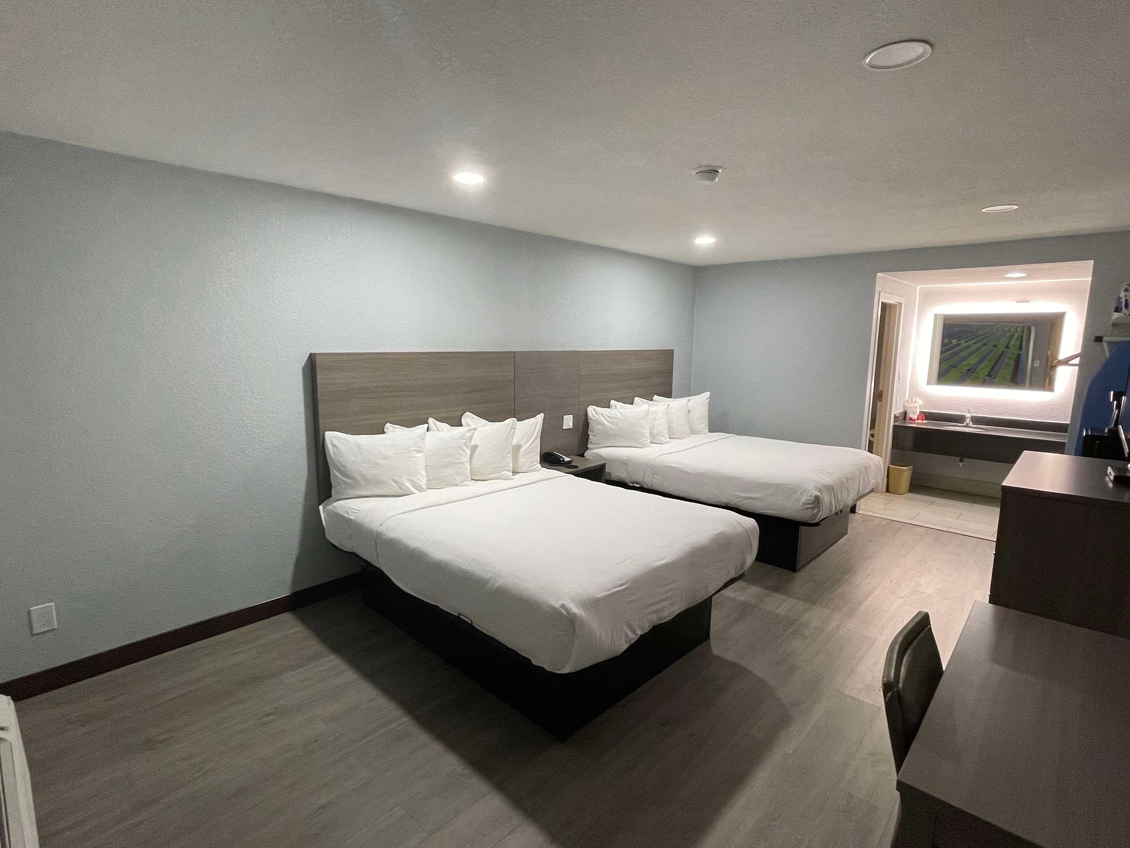 Room Two Queen Beds Non Smoking