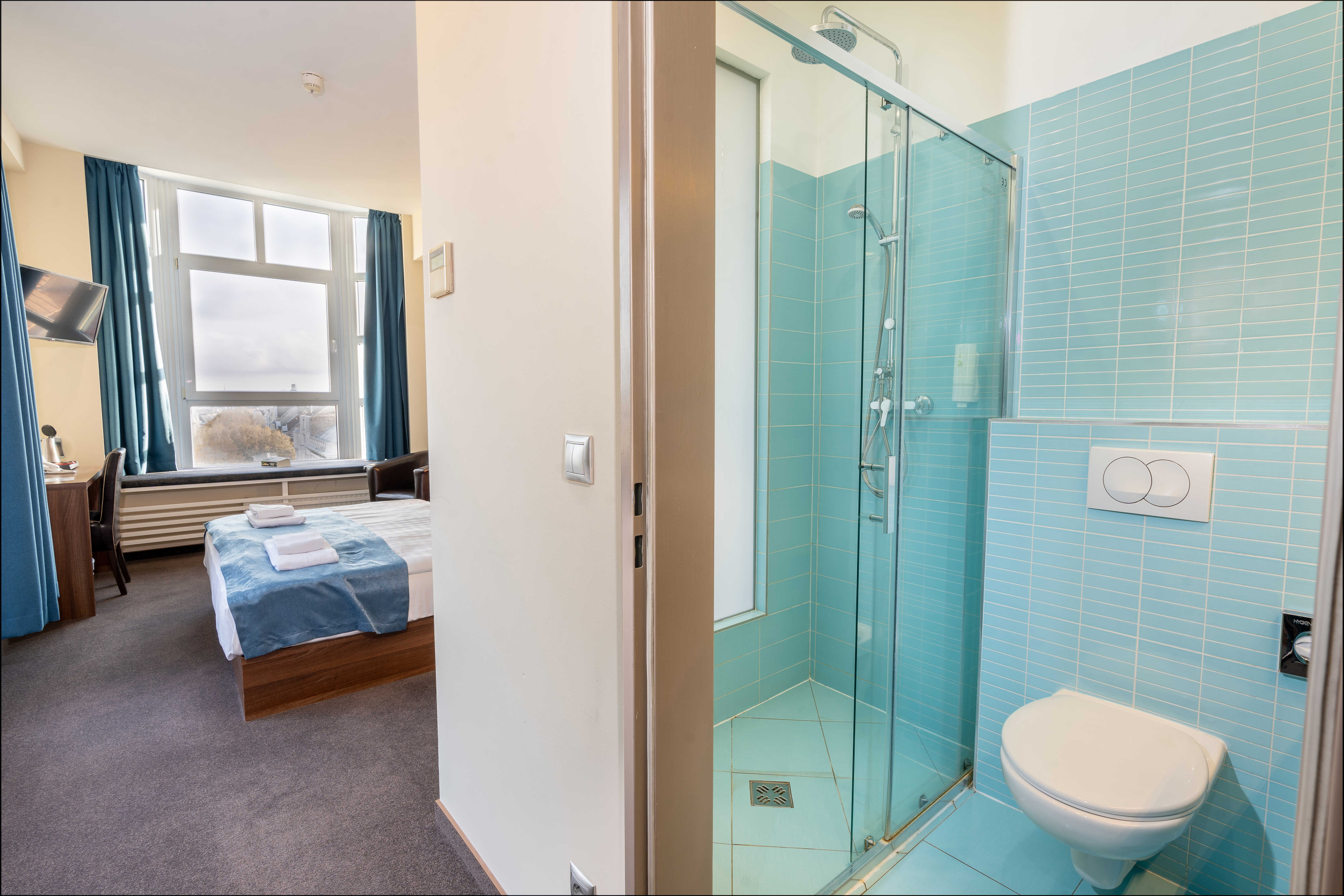 Double Park View with Balcony