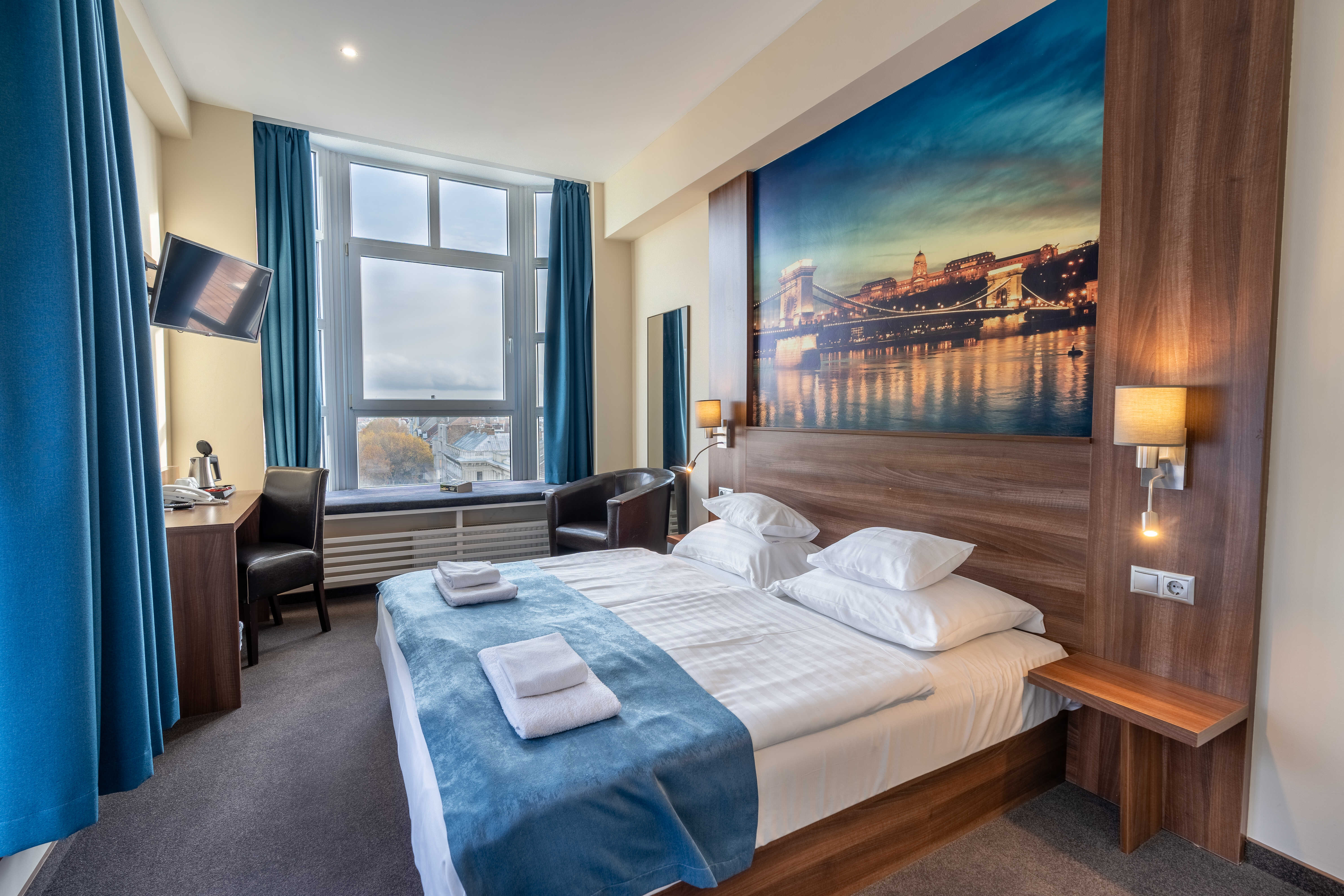 Double Park View with Balcony