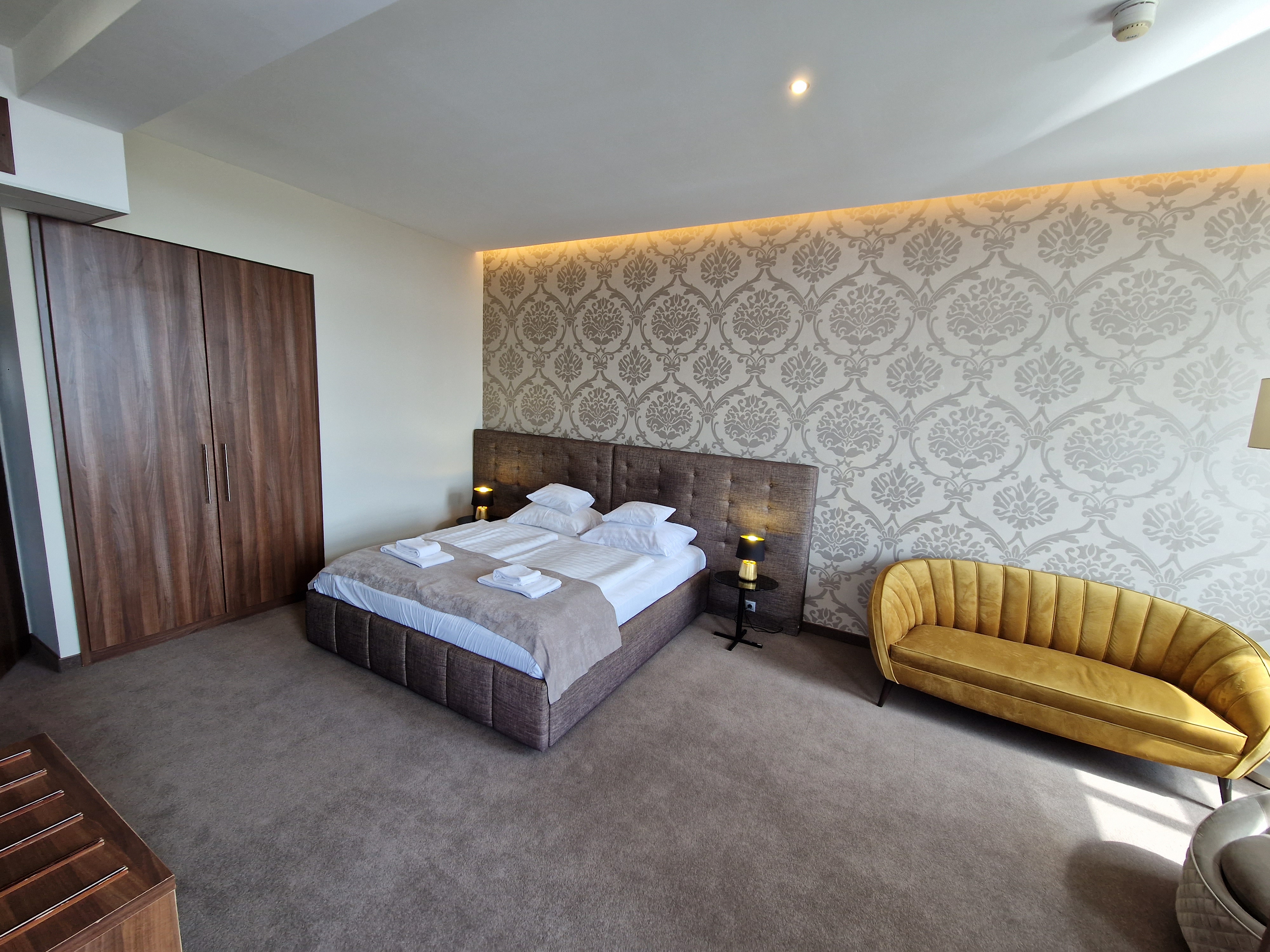 Apartment Park View with Balcony