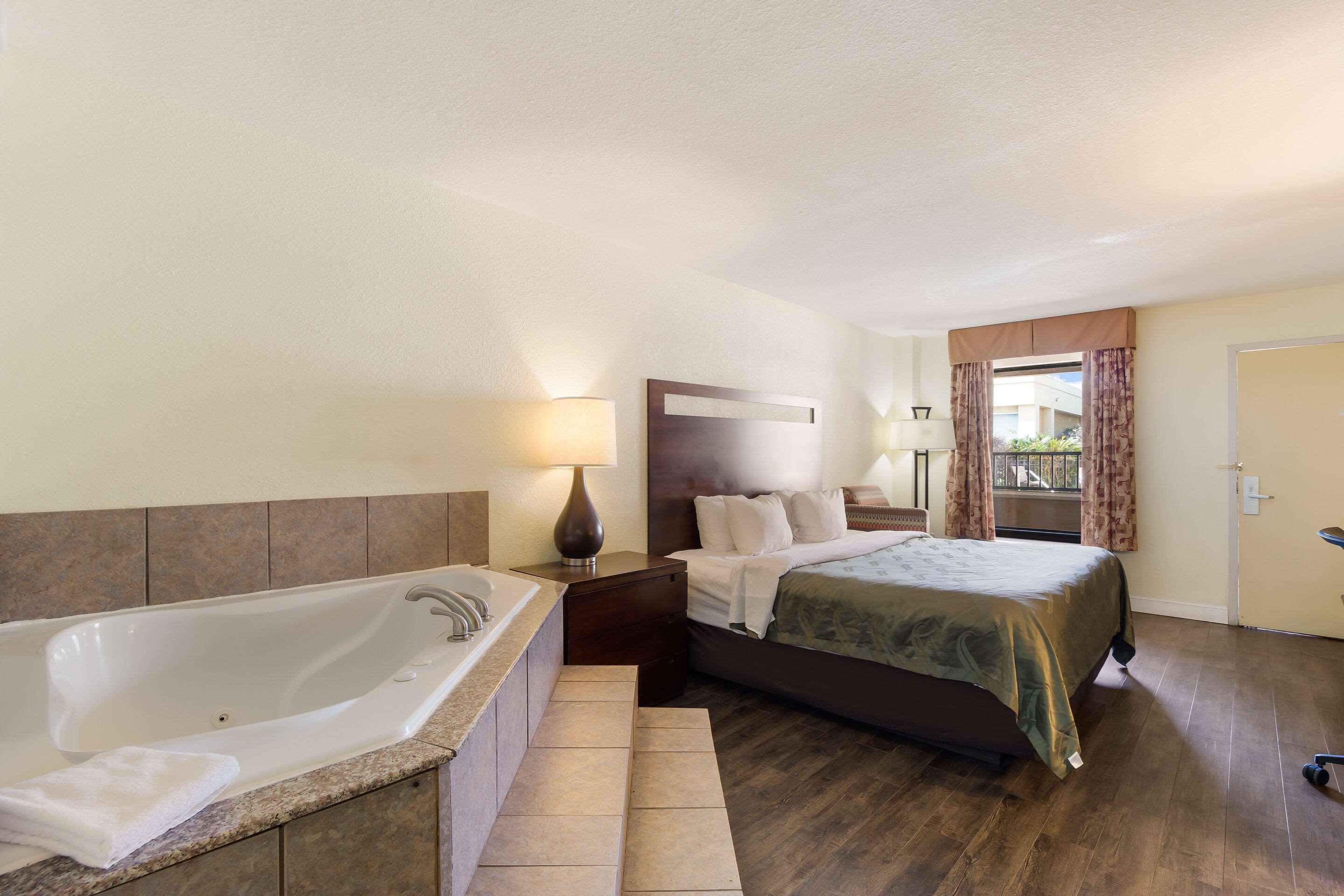 Suite King Bed Non Smoking