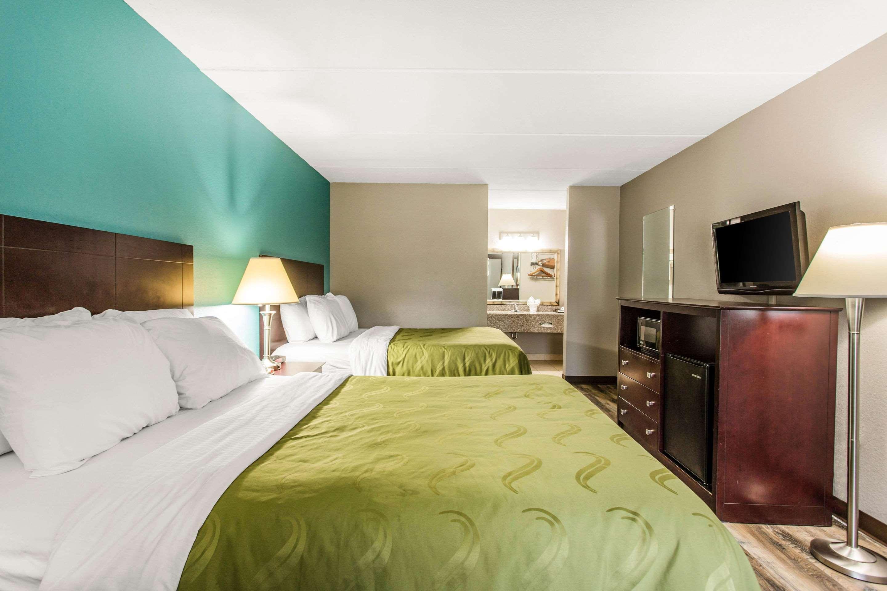 Double Two Queen Beds Non Smoking