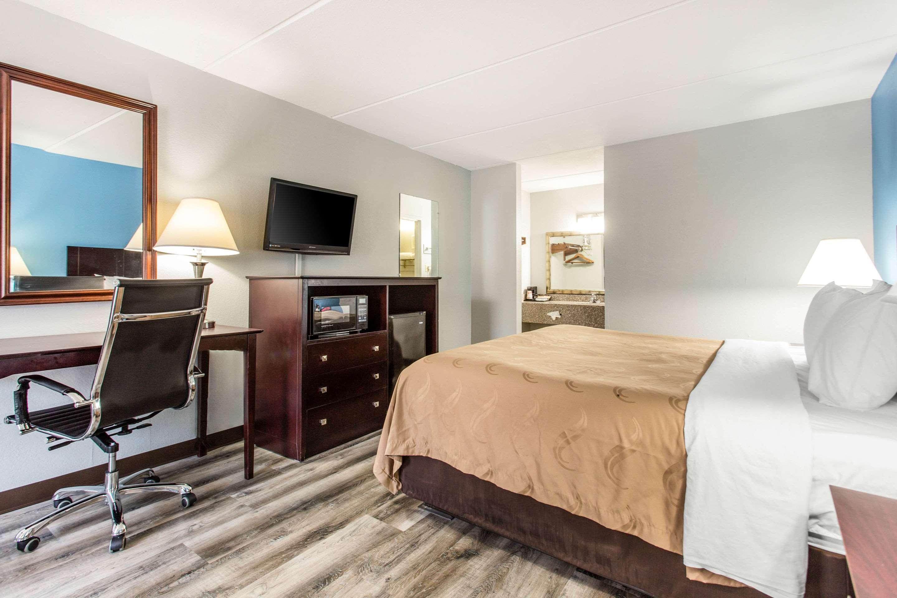 Double King Bed Non Smoking