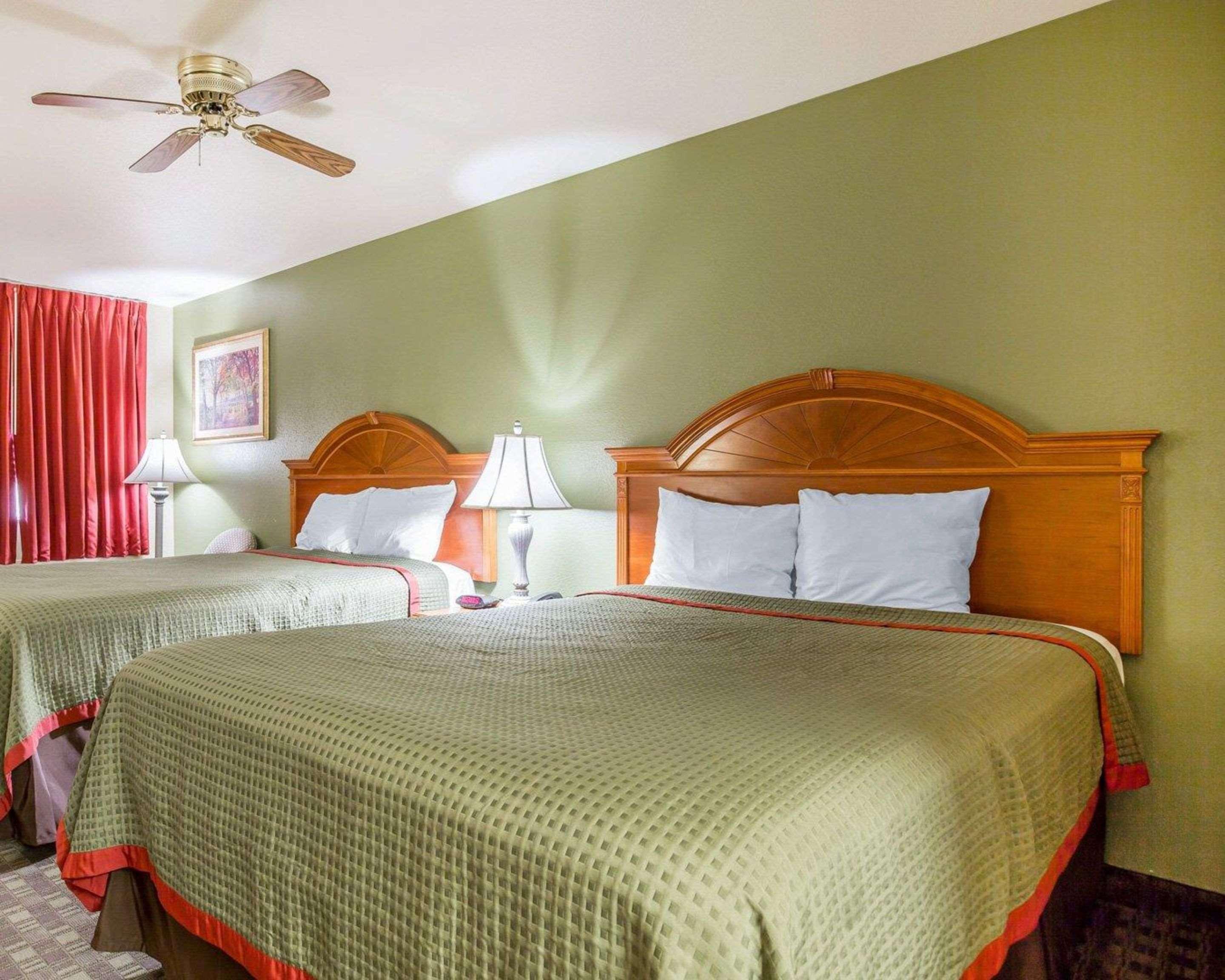 Double Two Queen Beds