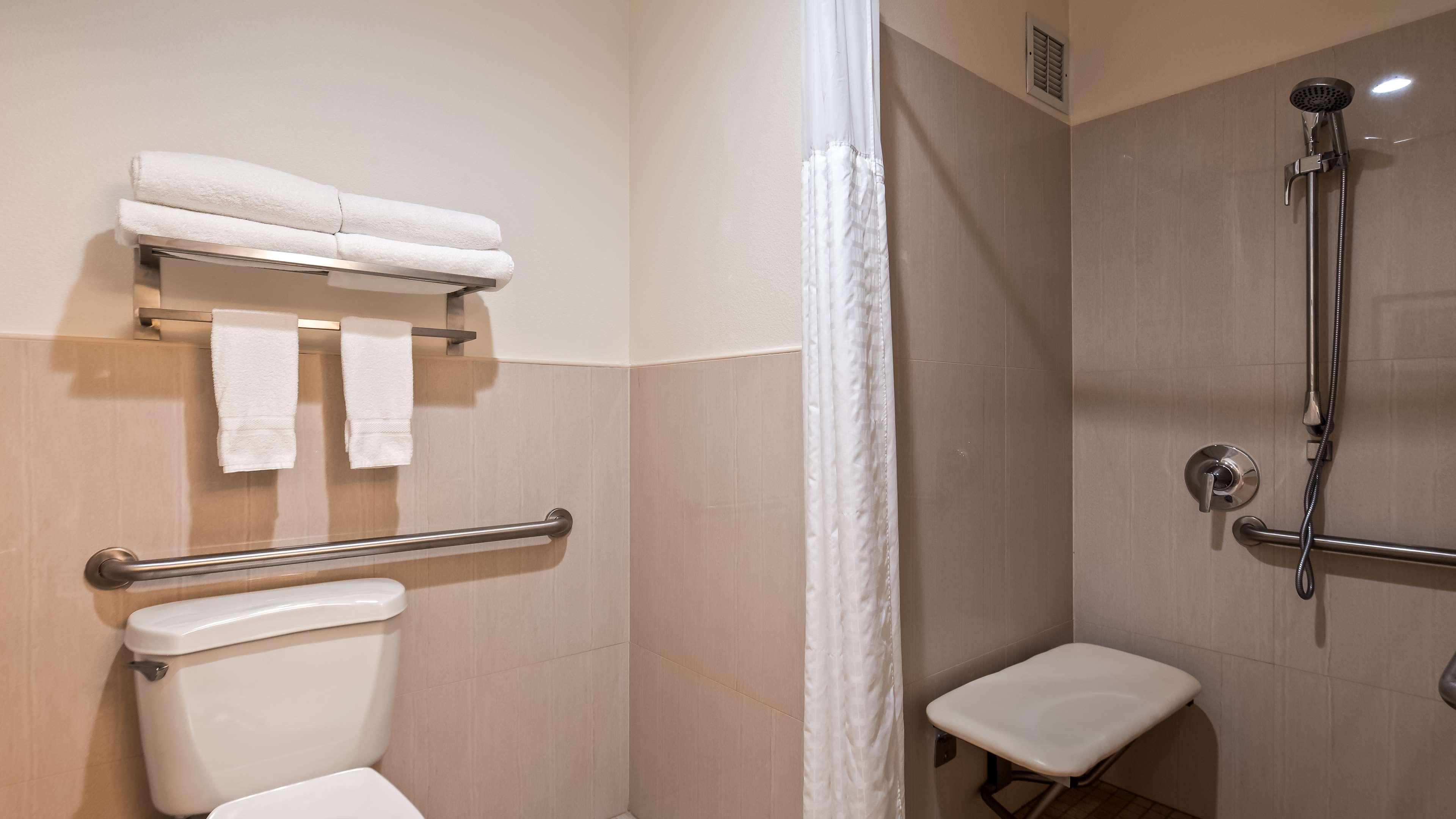 Room Queen Bed Non Smoking