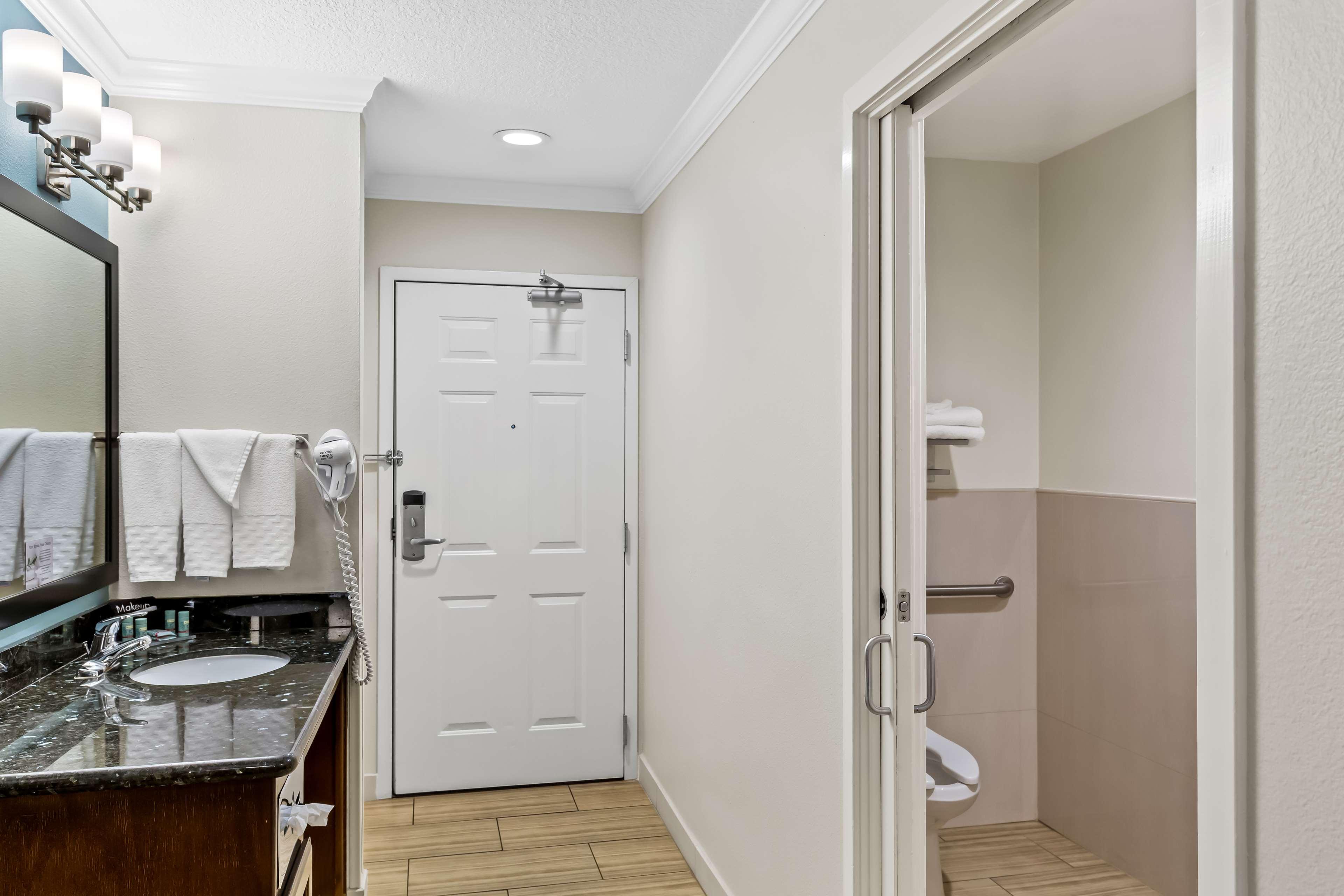 Room Queen Bed Non Smoking