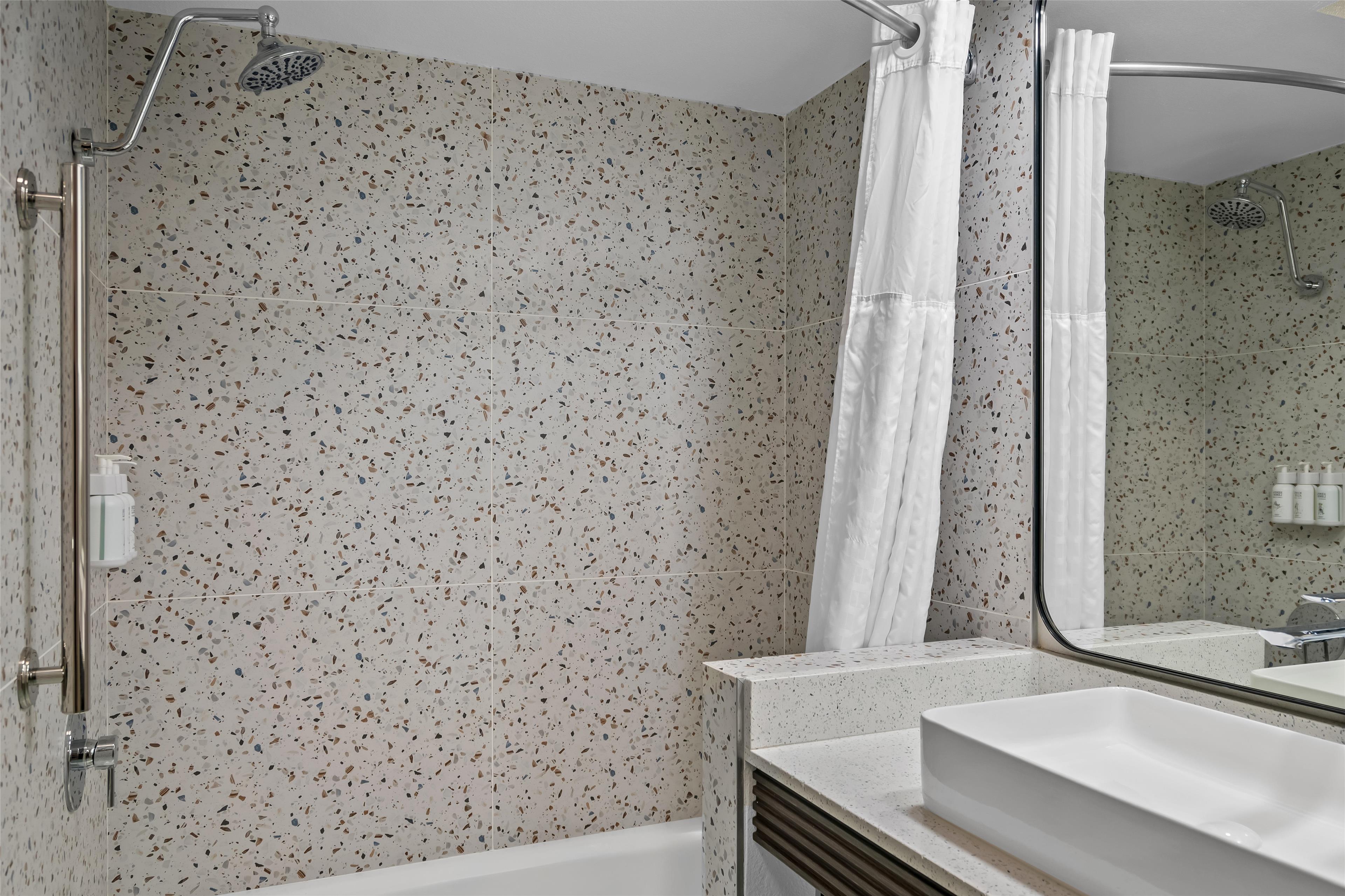 Junior Suite Premium King Bed